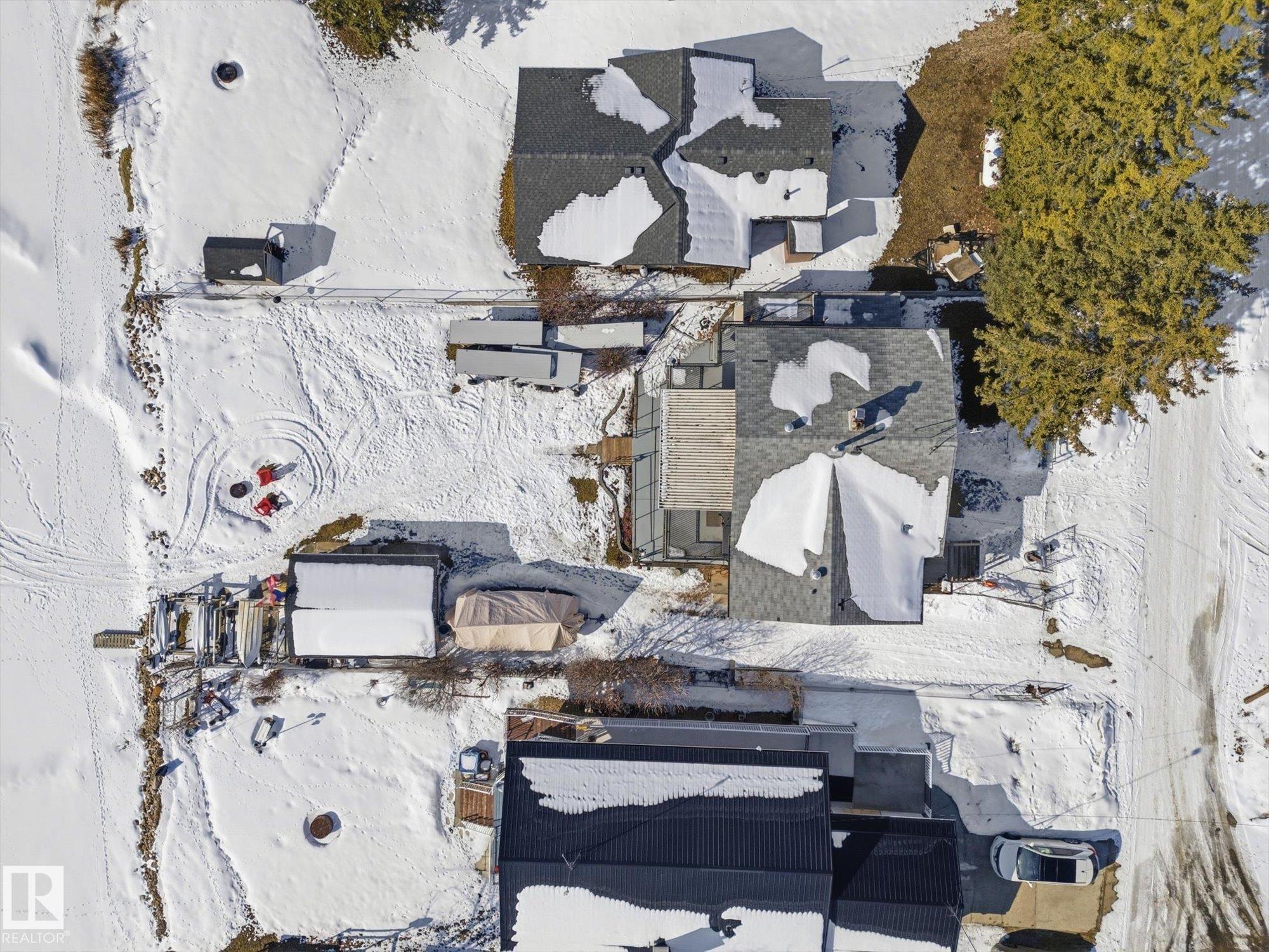 Photo 67 at 75 Lakeshore Av South View, South View, Rural Lac Ste. Anne County