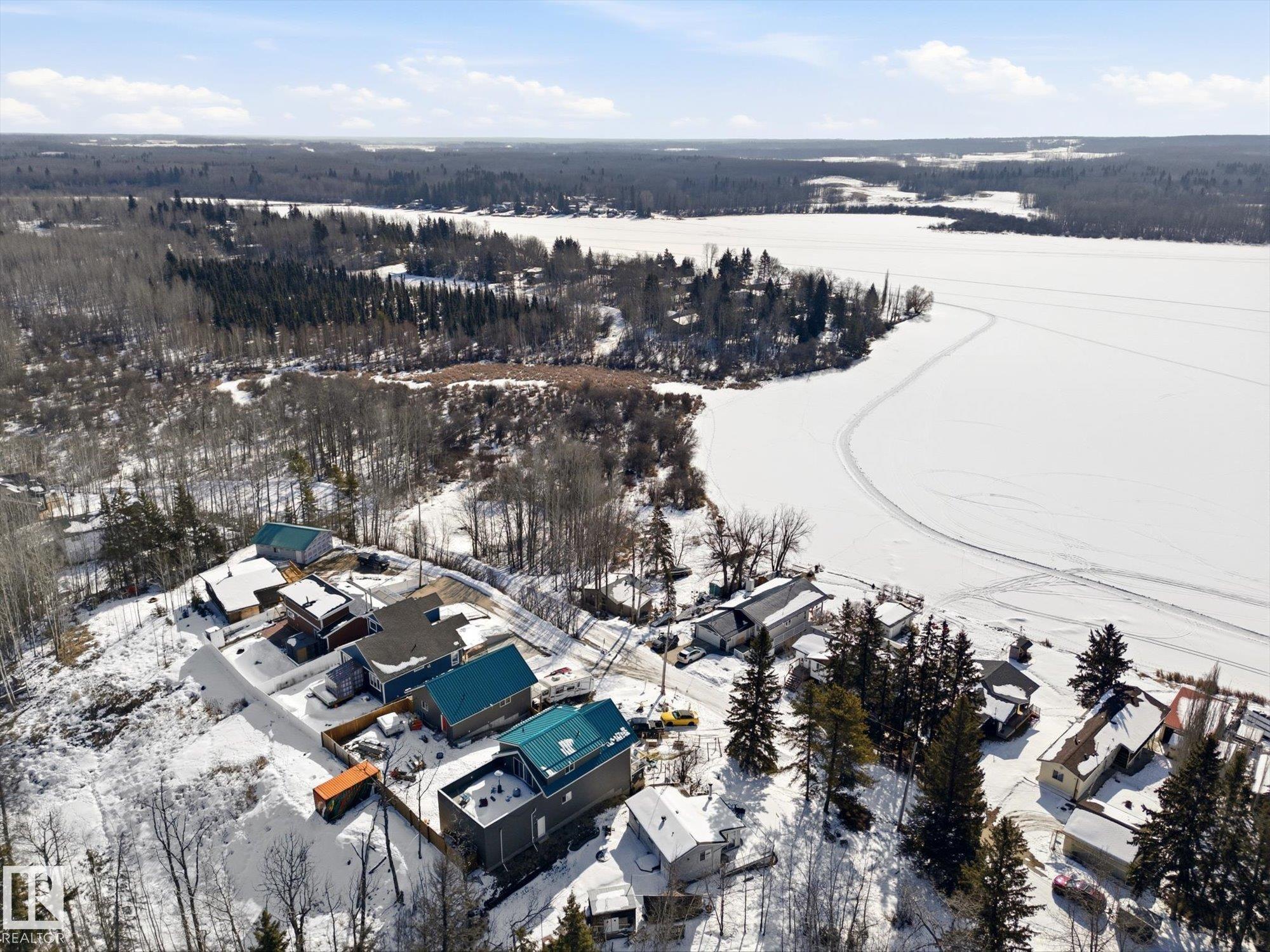 Photo 73 at 75 Lakeshore Av South View, South View, Rural Lac Ste. Anne County