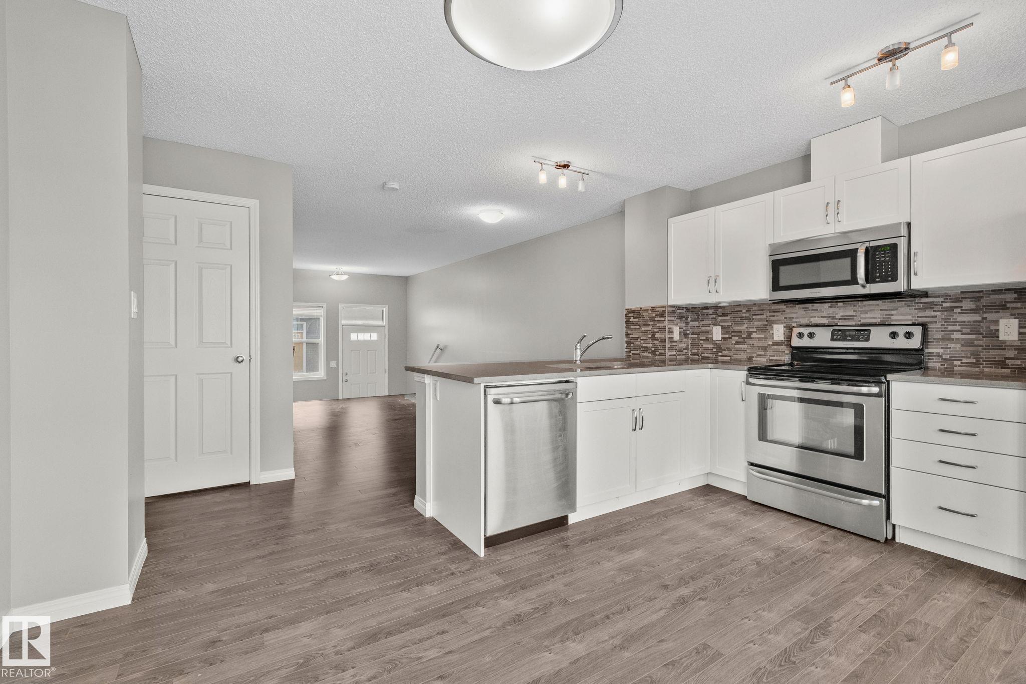 Photo 9 at 105 - 2905 141 Street SW, Chappelle Area, Edmonton