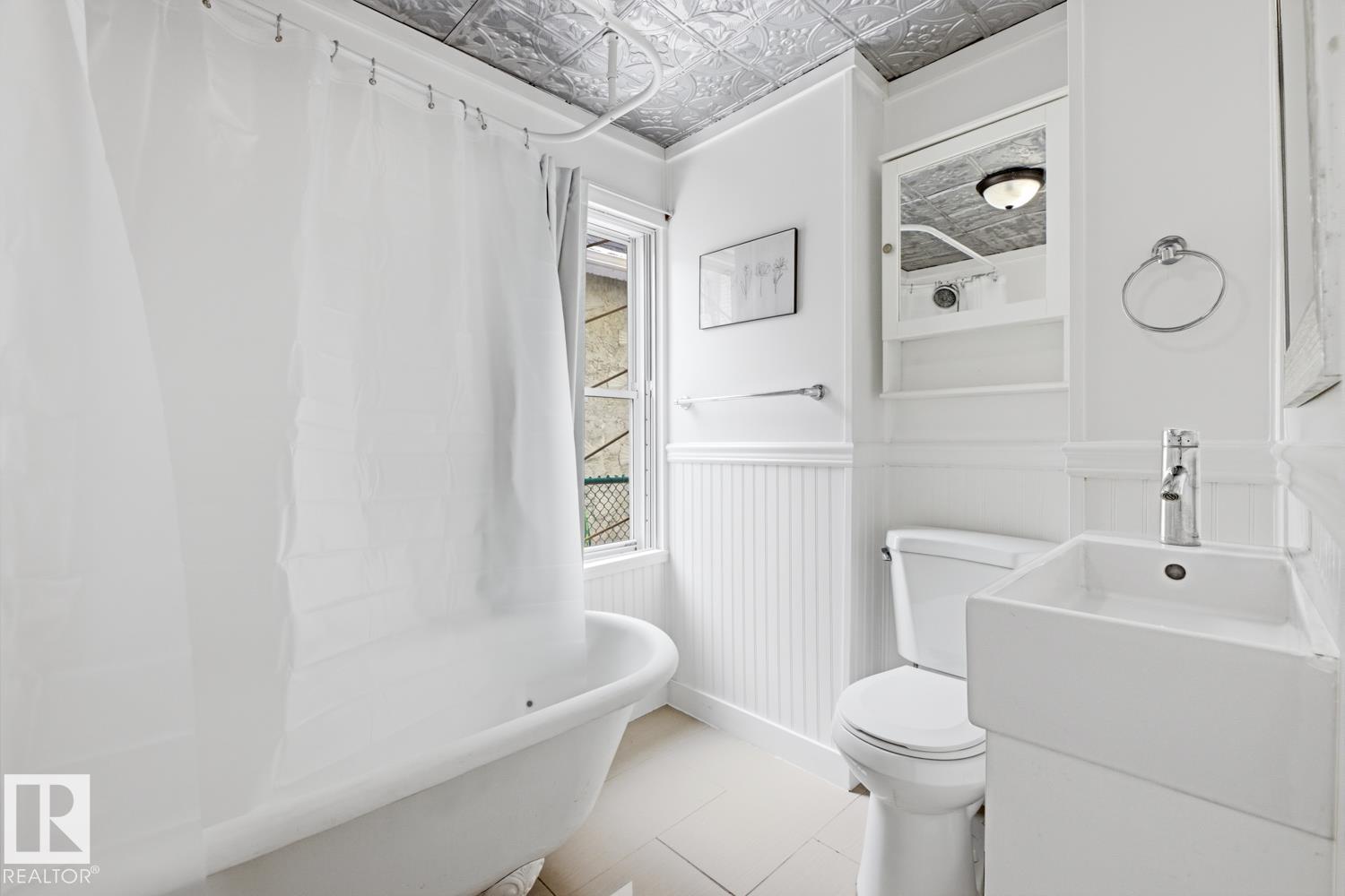 Photo 11 at 10927 93 Street NW, Mccauley, Edmonton