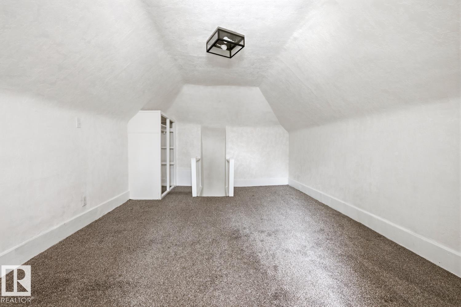 Photo 14 at 10927 93 Street NW, Mccauley, Edmonton