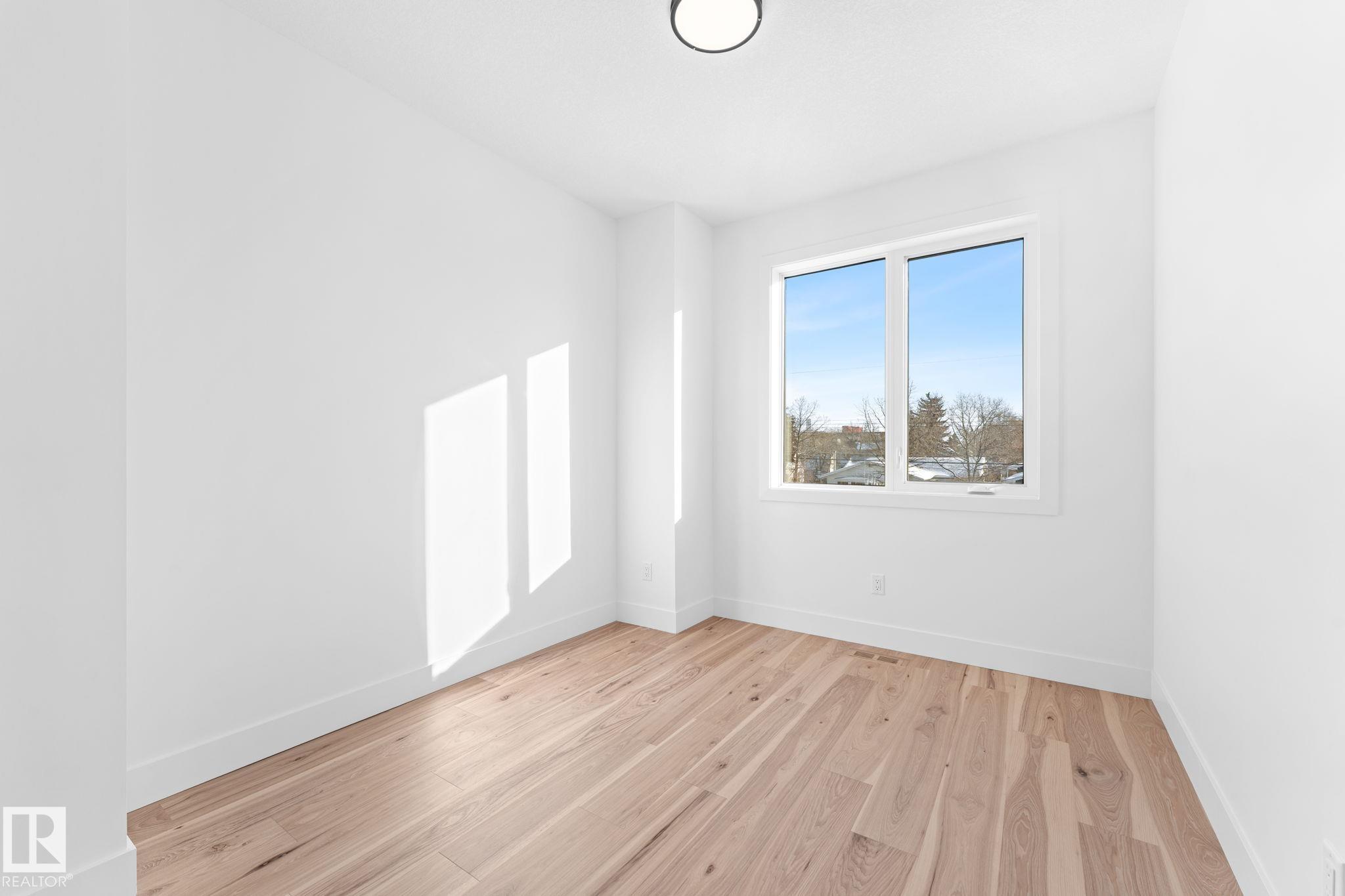 Photo 17 at 11021 132 Street NW, Westmount, Edmonton