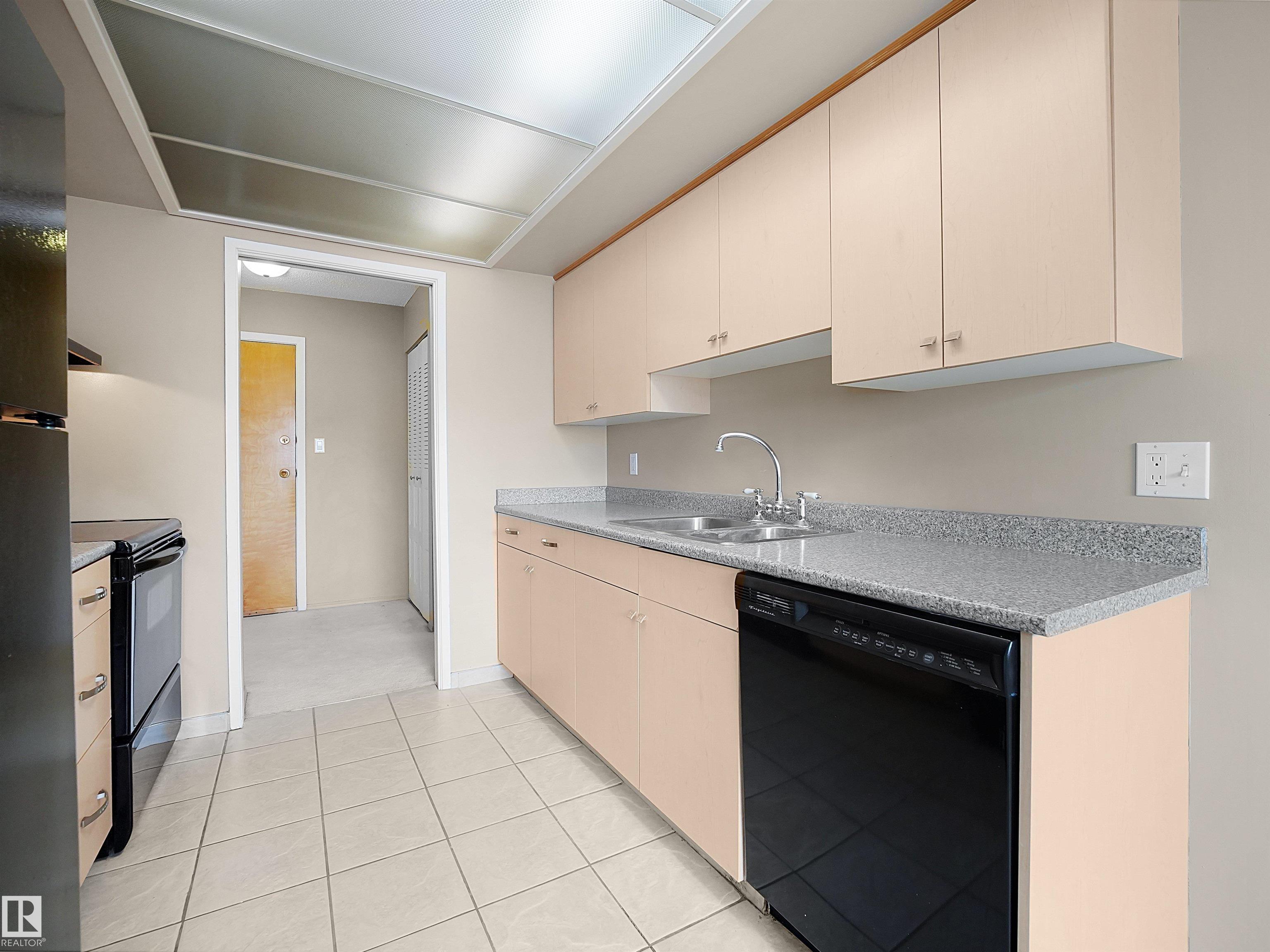 Photo 13 at 428 - 4404 122 Street NW, Aspen Gardens, Edmonton