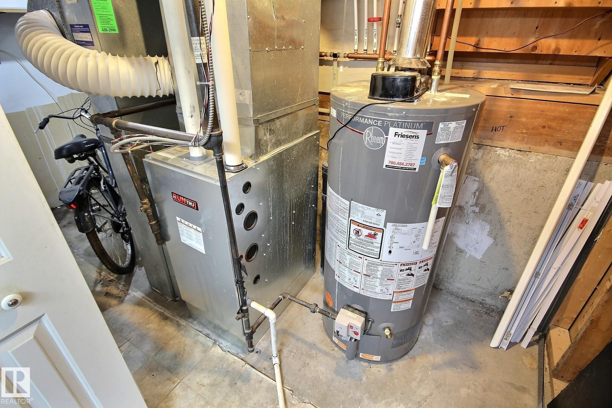 Photo 12 at 12327 45 Street NW, Bergman, Edmonton