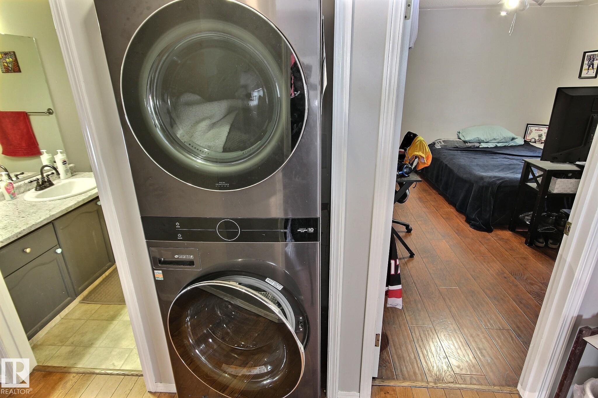 Photo 18 at 12327 45 Street NW, Bergman, Edmonton