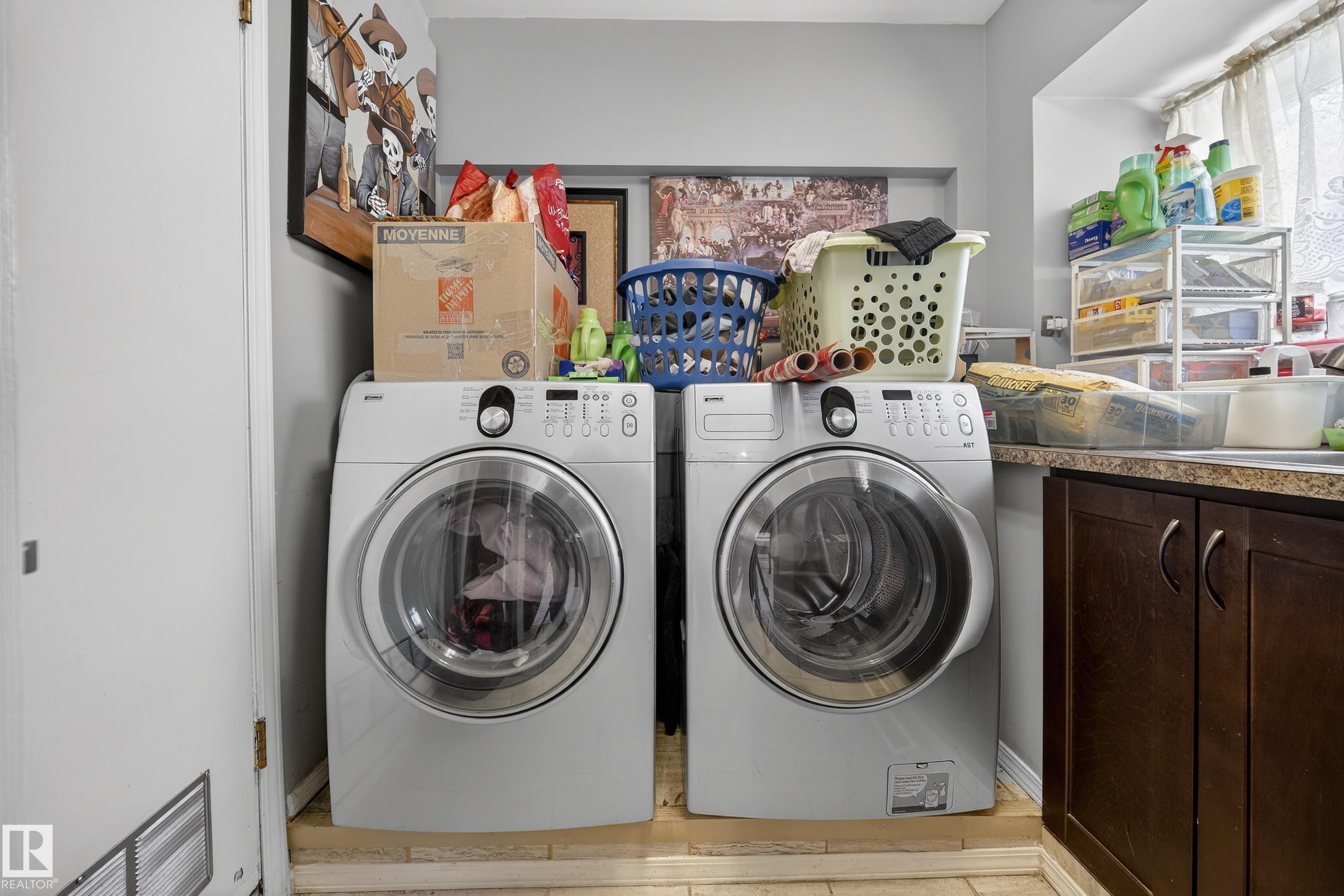 Photo 26 at 10520 52 Avenue NW, Pleasantview, Edmonton