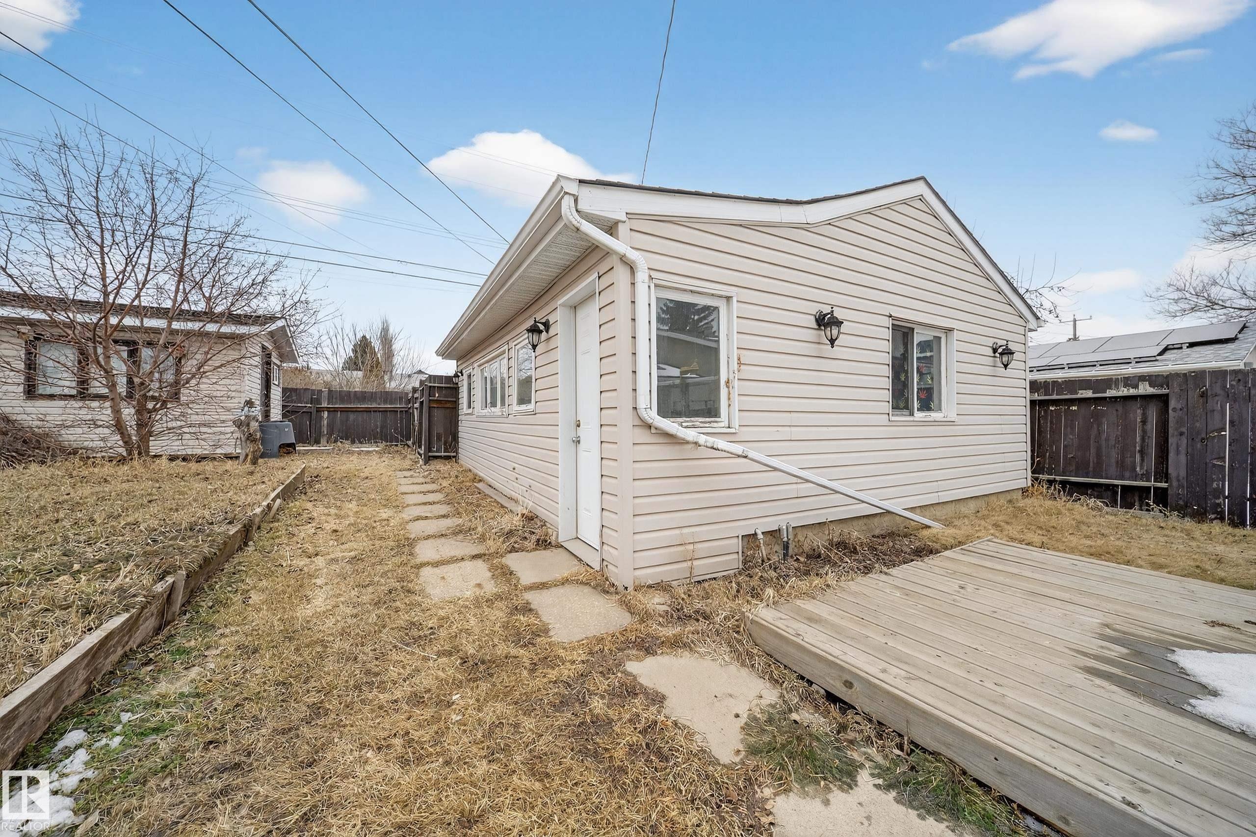 Photo 42 at 10520 52 Avenue NW, Pleasantview, Edmonton