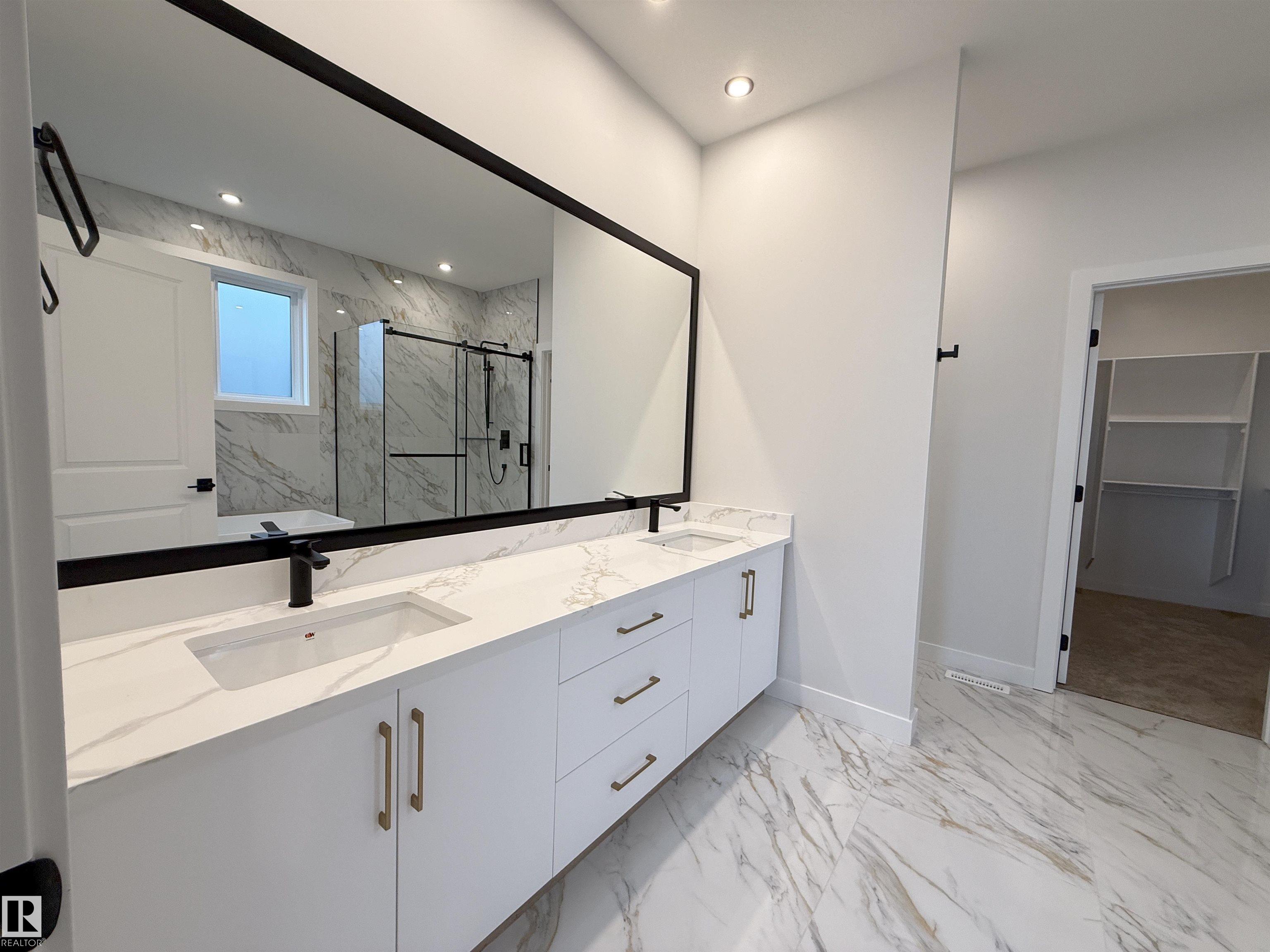 Photo 19 at 17 Trill point(e), Tonewood, Spruce Grove