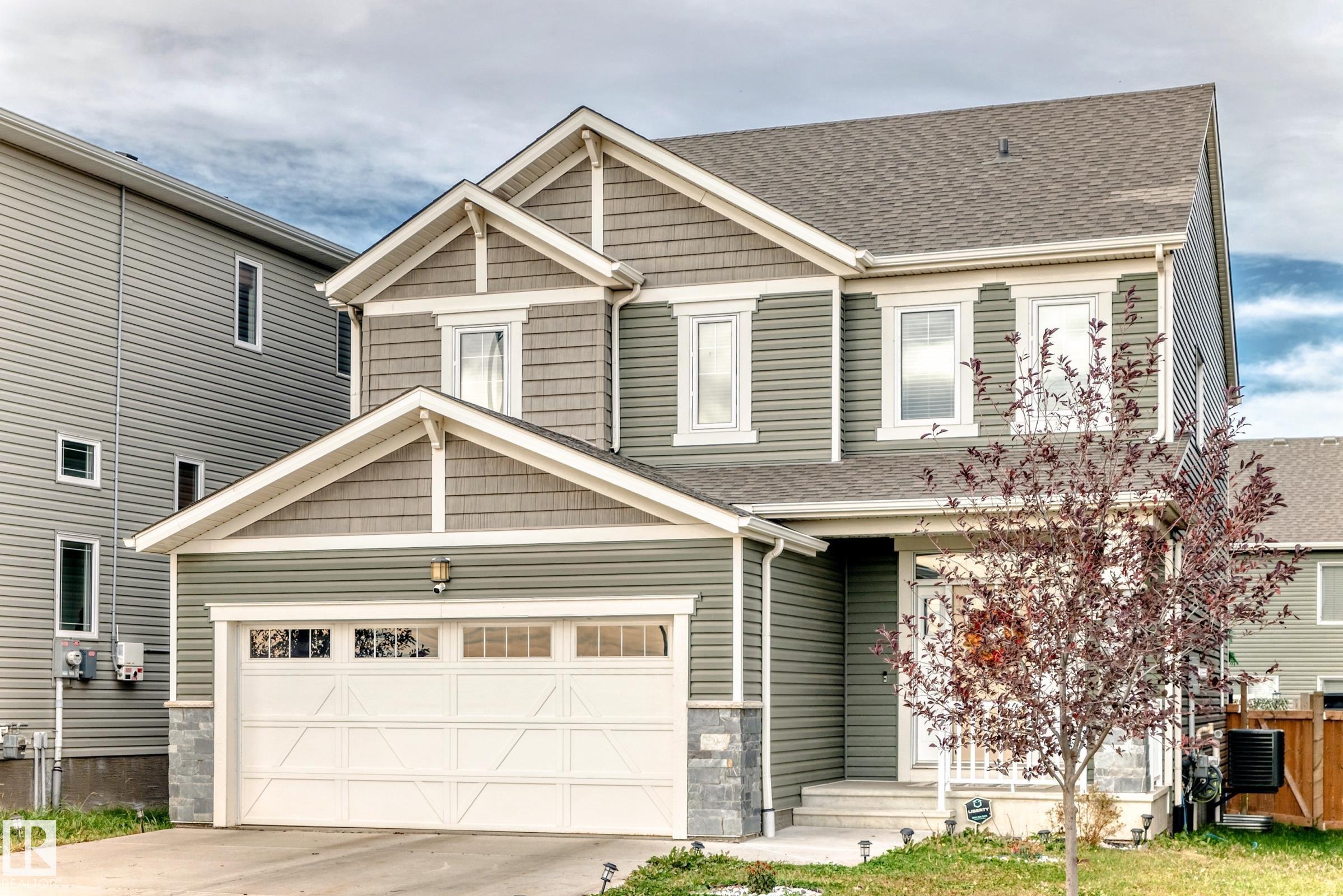 2012 200 Street NW, Stillwater, Edmonton