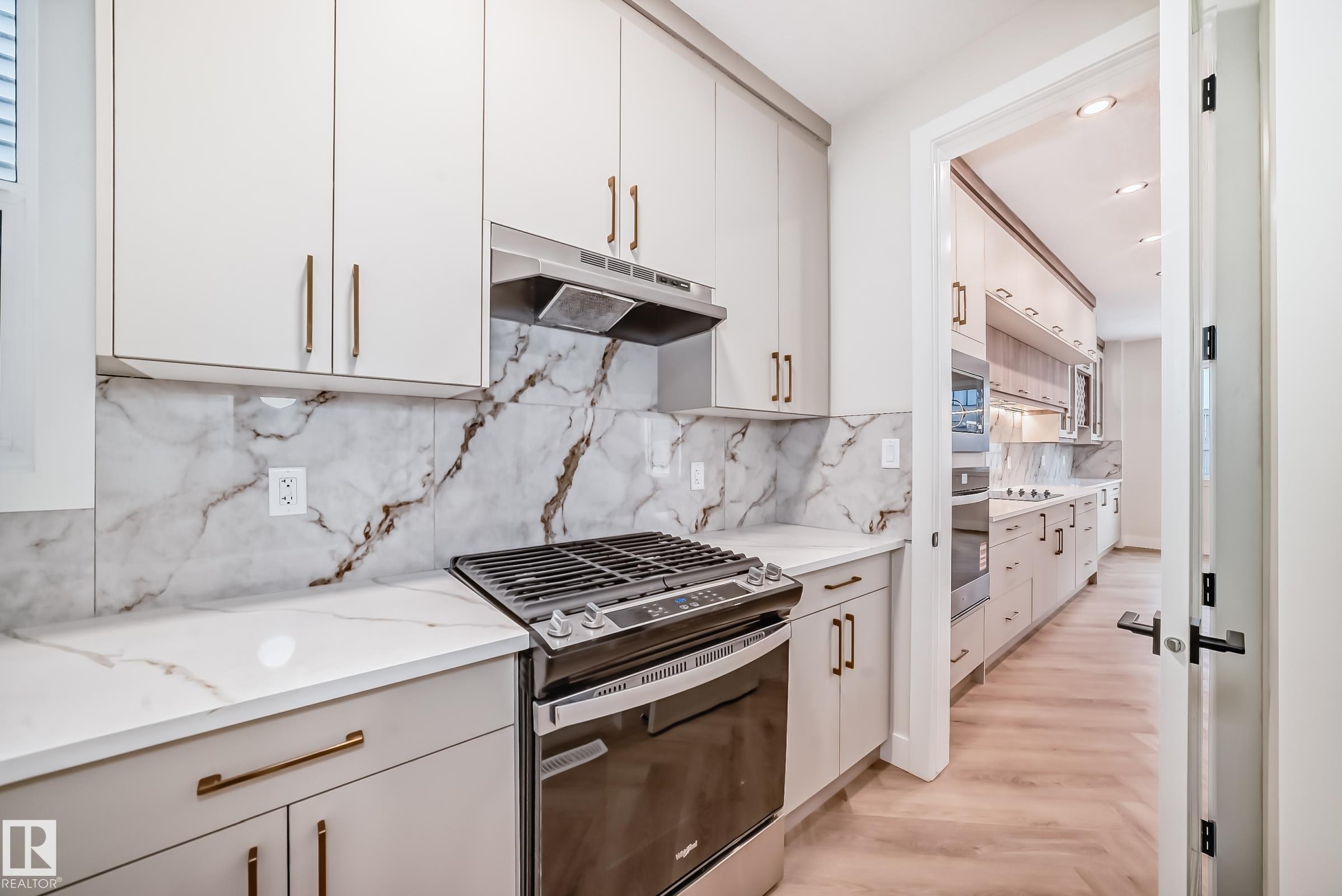 Photo 12 at 7023 Kiviaq Crescent SW, Keswick, Edmonton