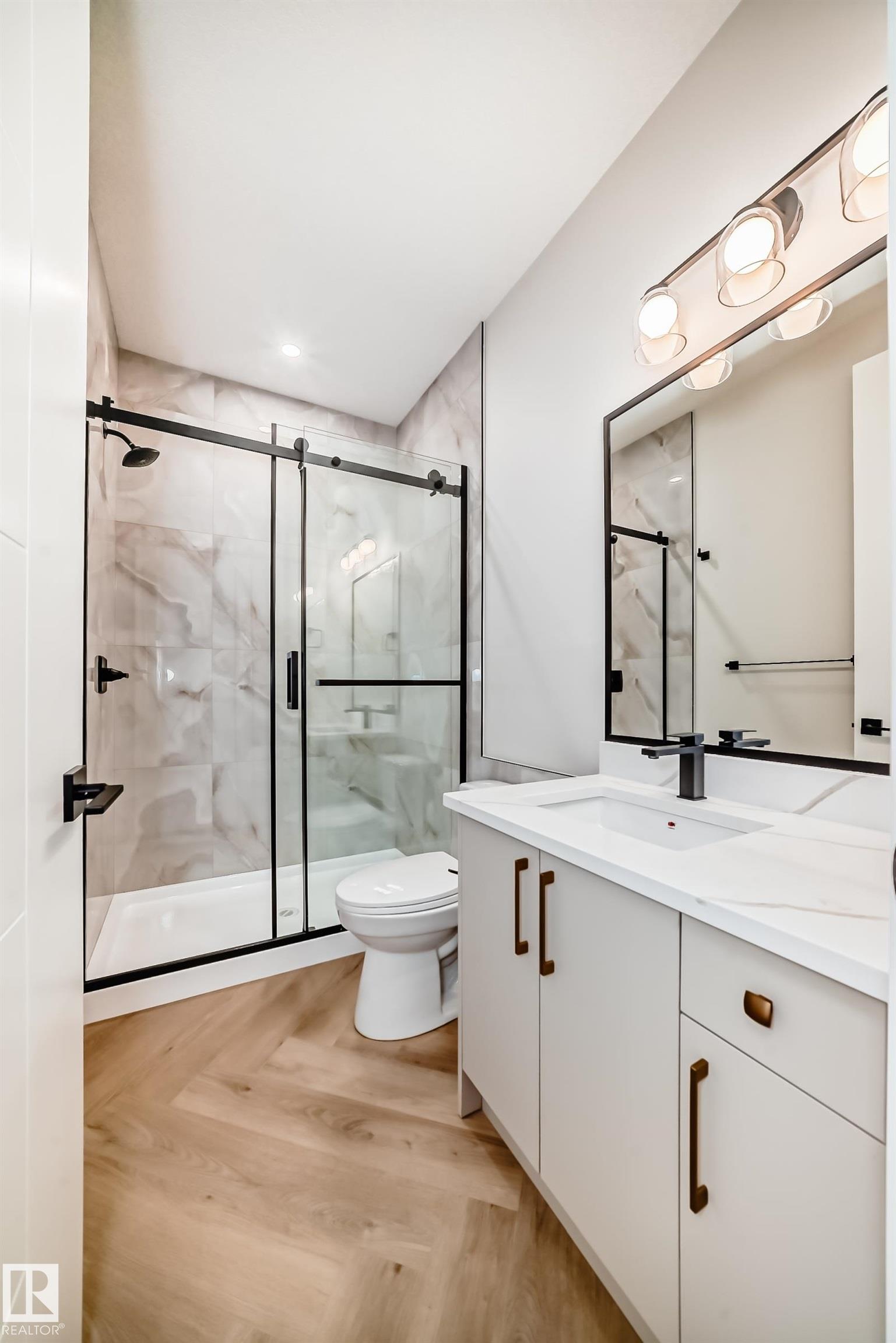 Photo 14 at 7023 Kiviaq Crescent SW, Keswick, Edmonton