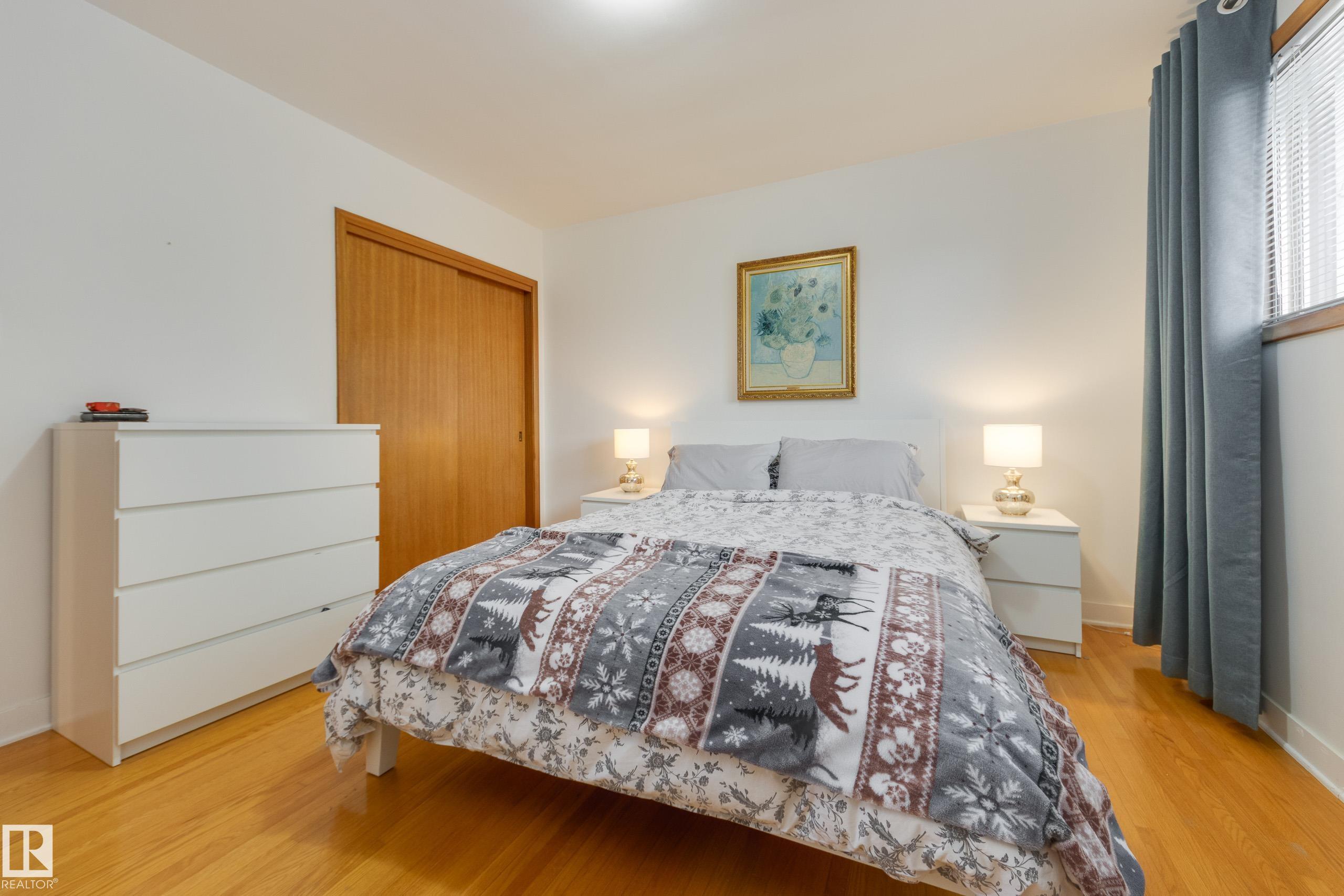 Photo 22 at 15702 89a Avenue NW, Meadowlark Park, Edmonton