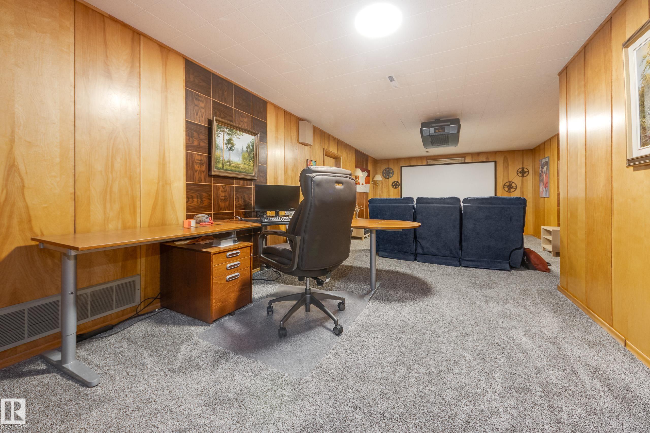 Photo 39 at 15702 89a Avenue NW, Meadowlark Park, Edmonton