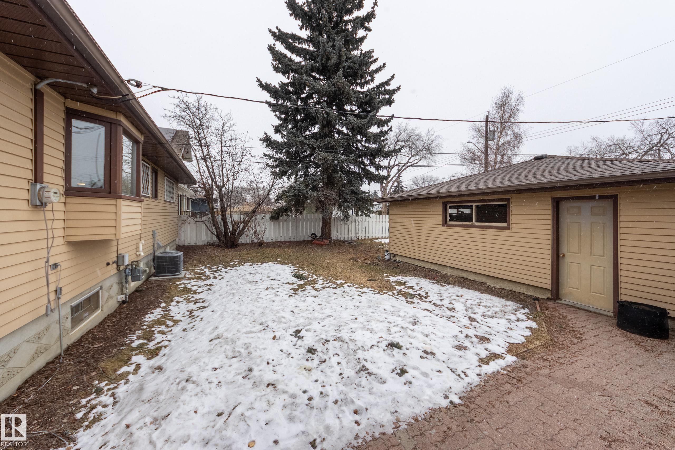 Photo 49 at 15702 89a Avenue NW, Meadowlark Park, Edmonton