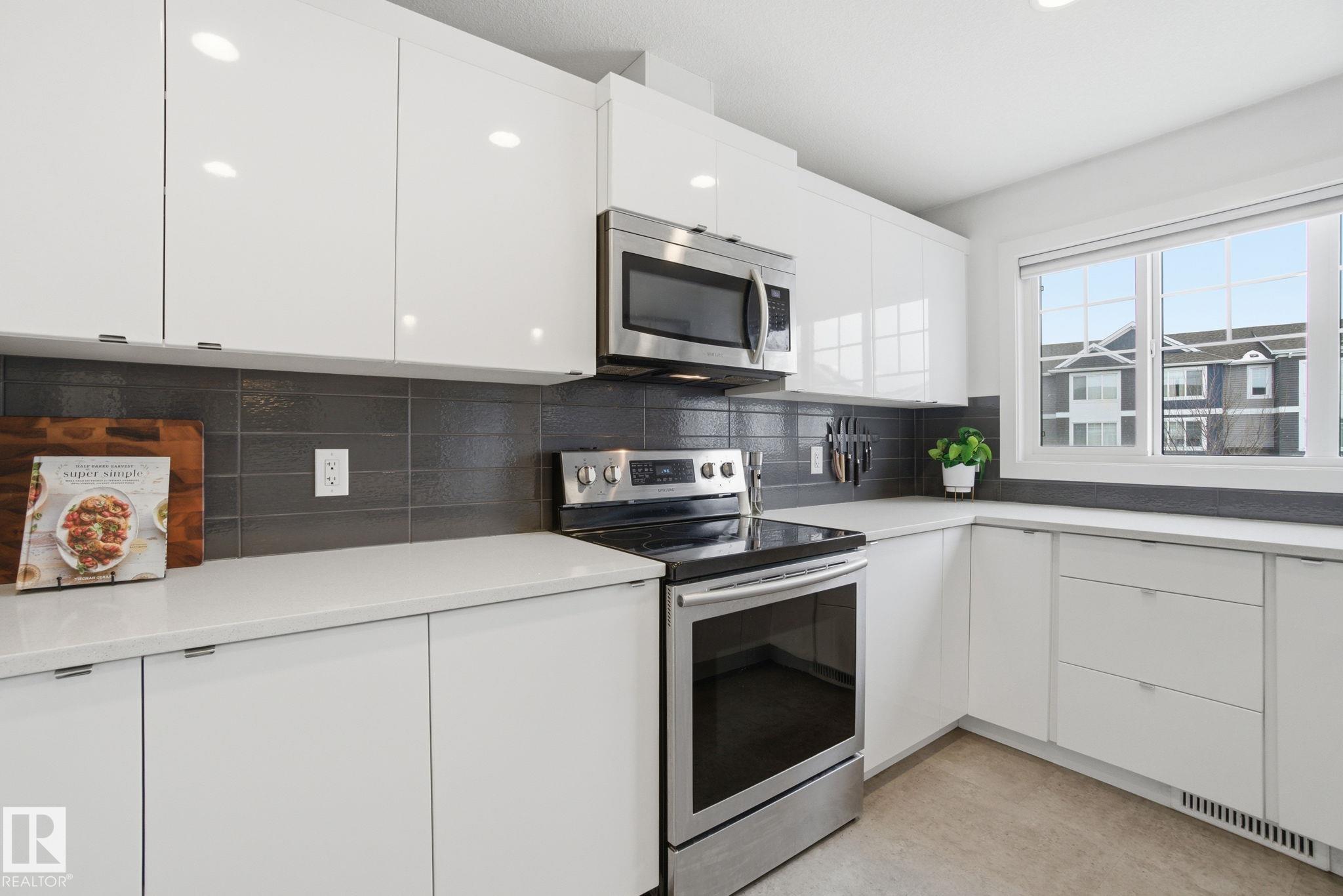 Photo 18 at 24 - 1391 Starling Drive NW, Starling, Edmonton