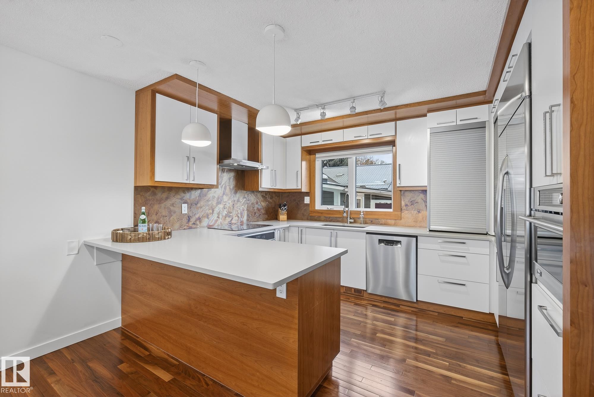 Photo 12 at 9736 78 Avenue NW, Ritchie, Edmonton