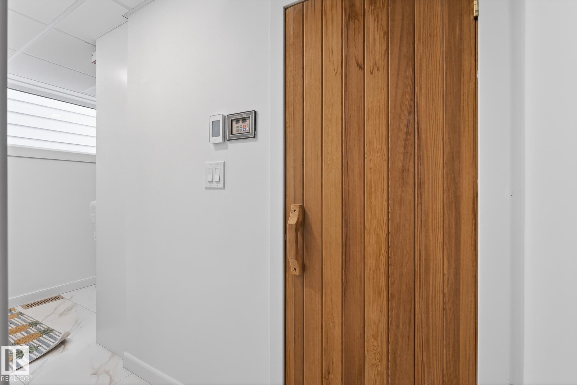 Photo 35 at 9736 78 Avenue NW, Ritchie, Edmonton