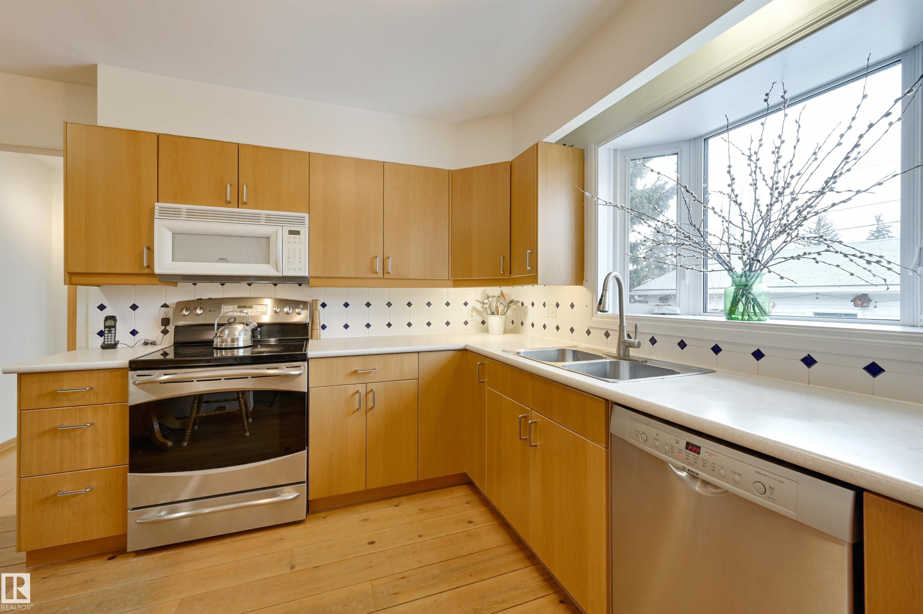 Photo 11 at 9027 145 Street NW, Parkview, Edmonton