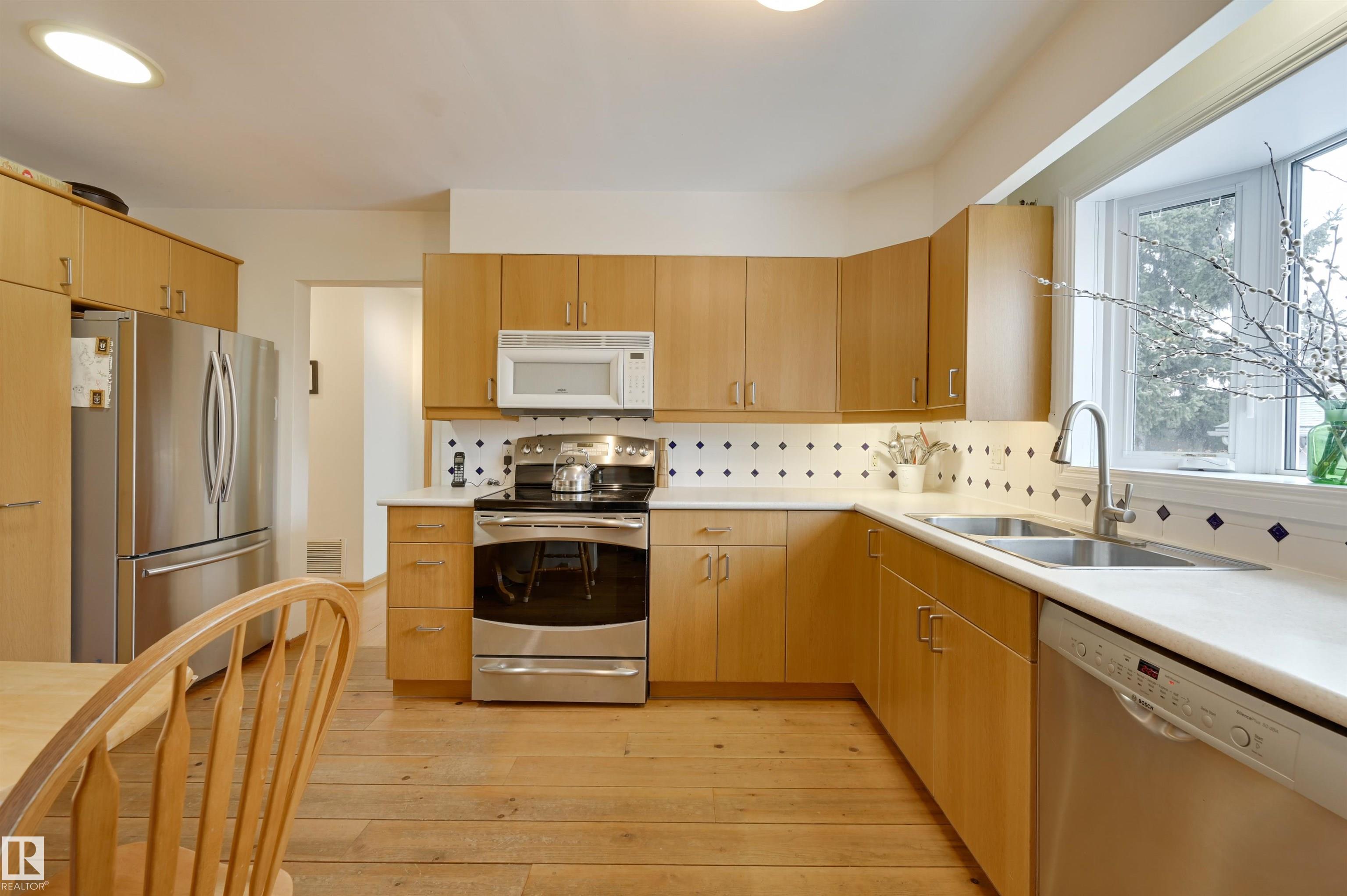 9027 145 Street NW, Parkview, Edmonton