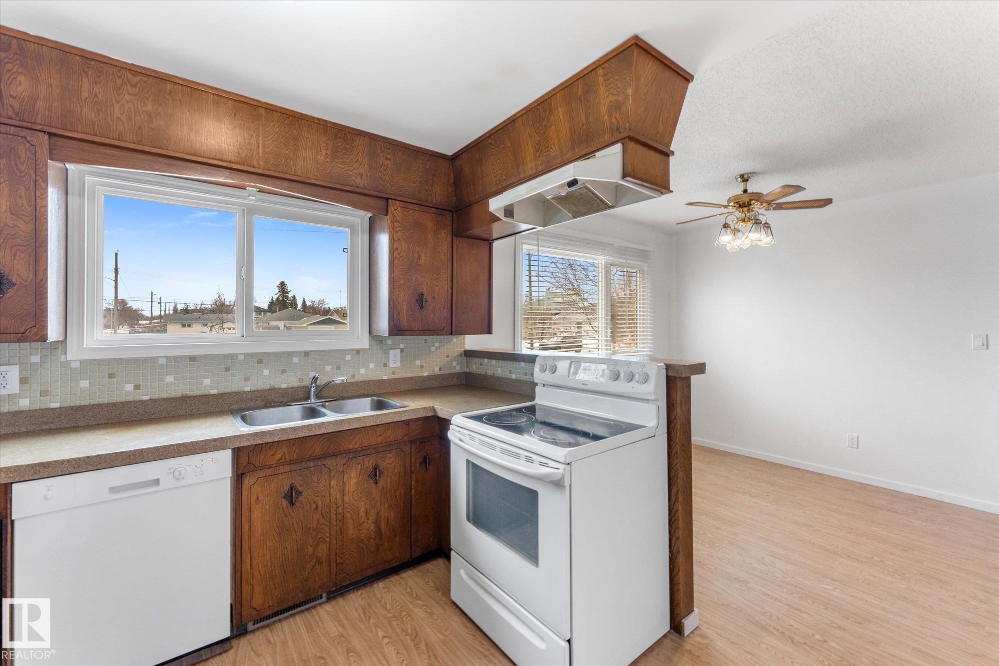 Photo 12 at 4520 54 Avenue, North Telford, Leduc