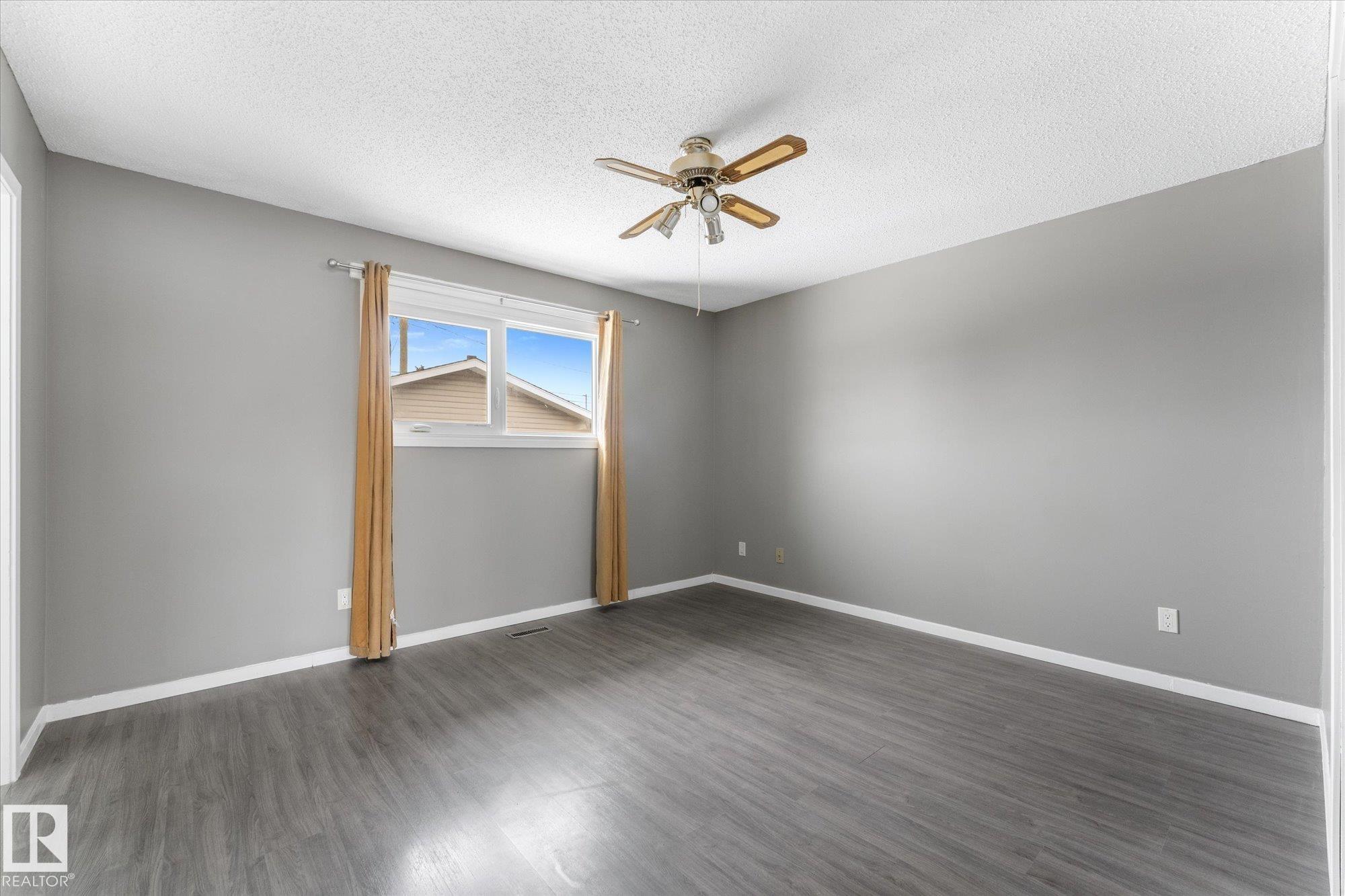 Photo 14 at 4520 54 Avenue, North Telford, Leduc