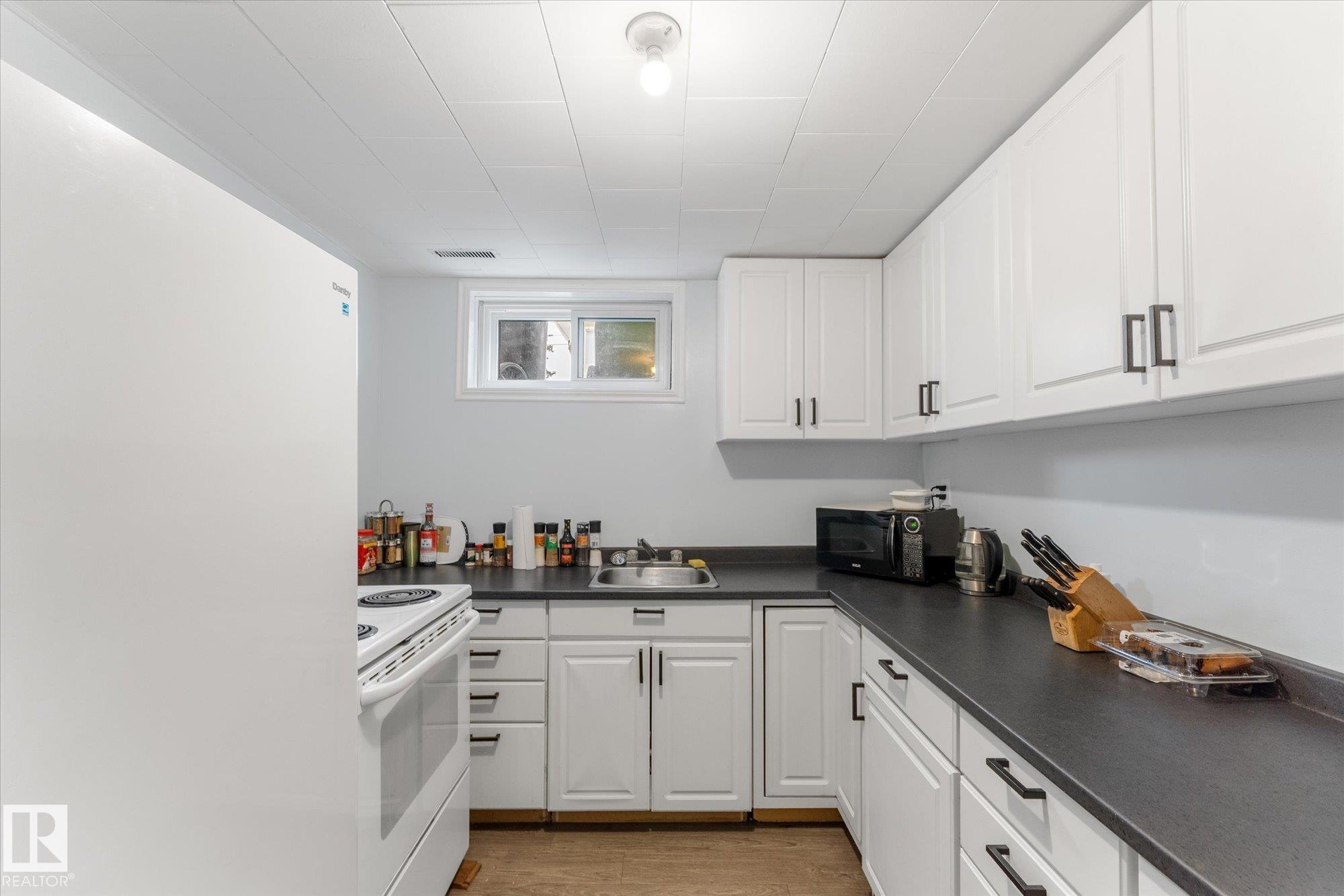 Photo 39 at 4520 54 Avenue, North Telford, Leduc