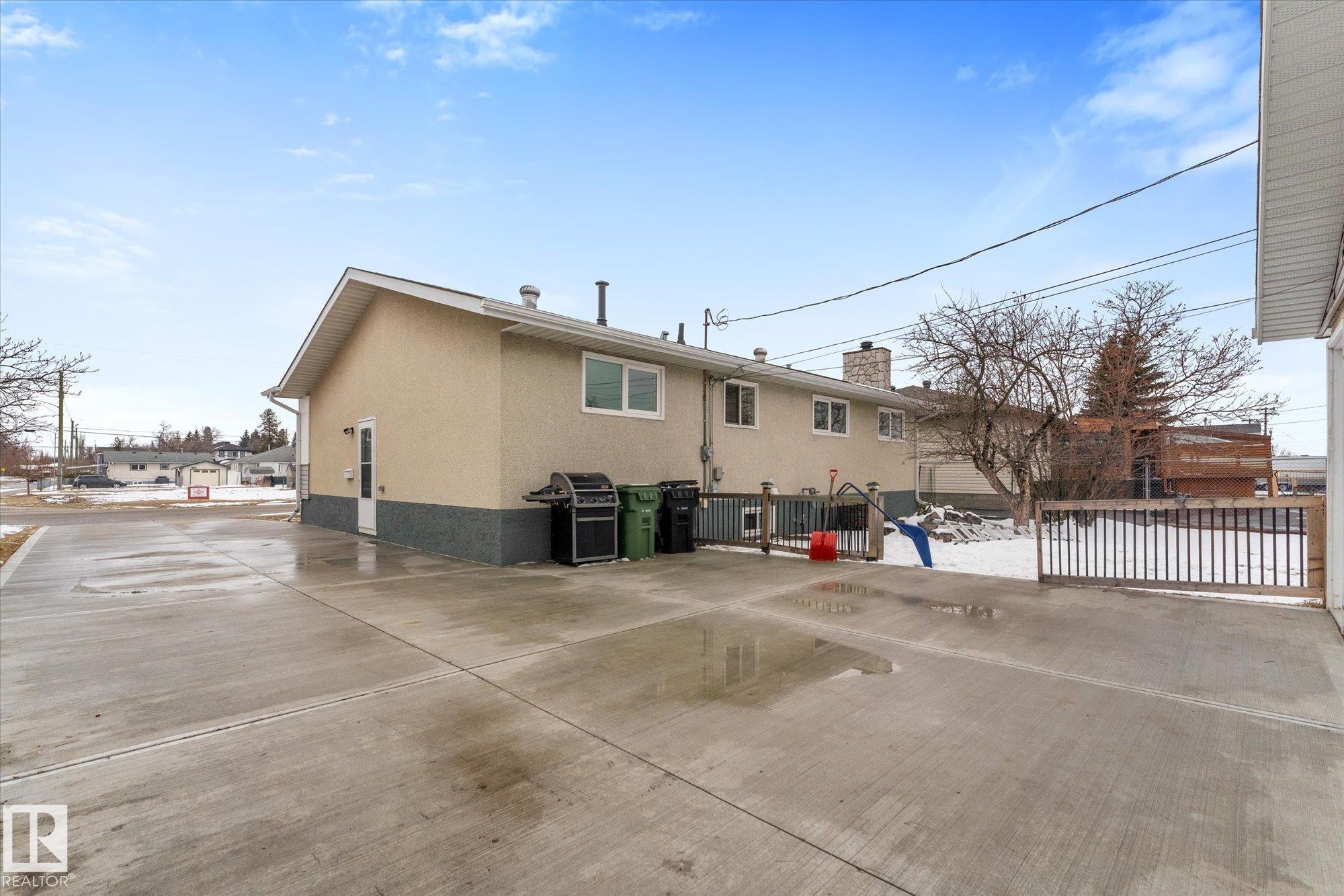 Photo 43 at 4520 54 Avenue, North Telford, Leduc