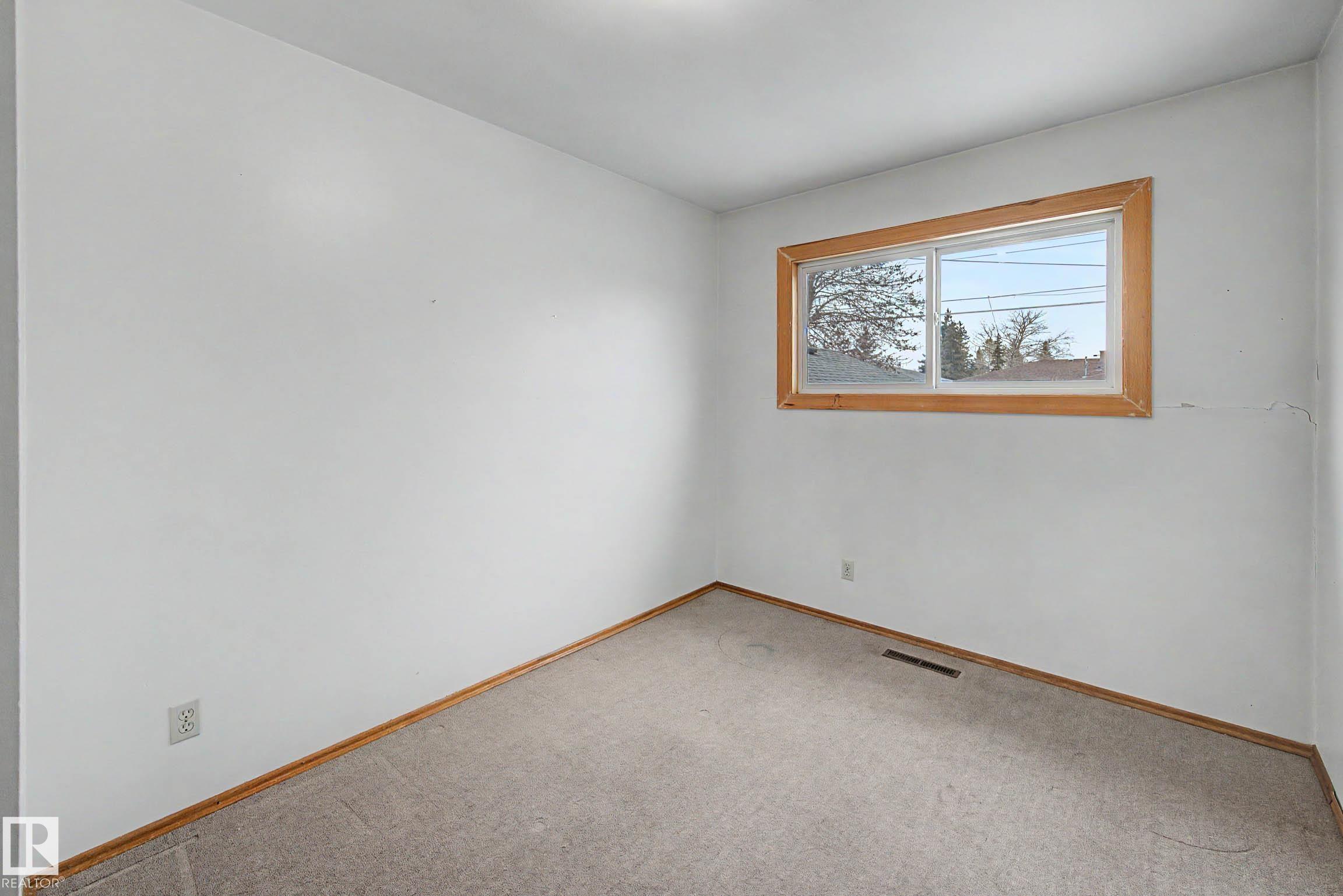 Photo 15 at 13041 82 Street NW, Balwin, Edmonton