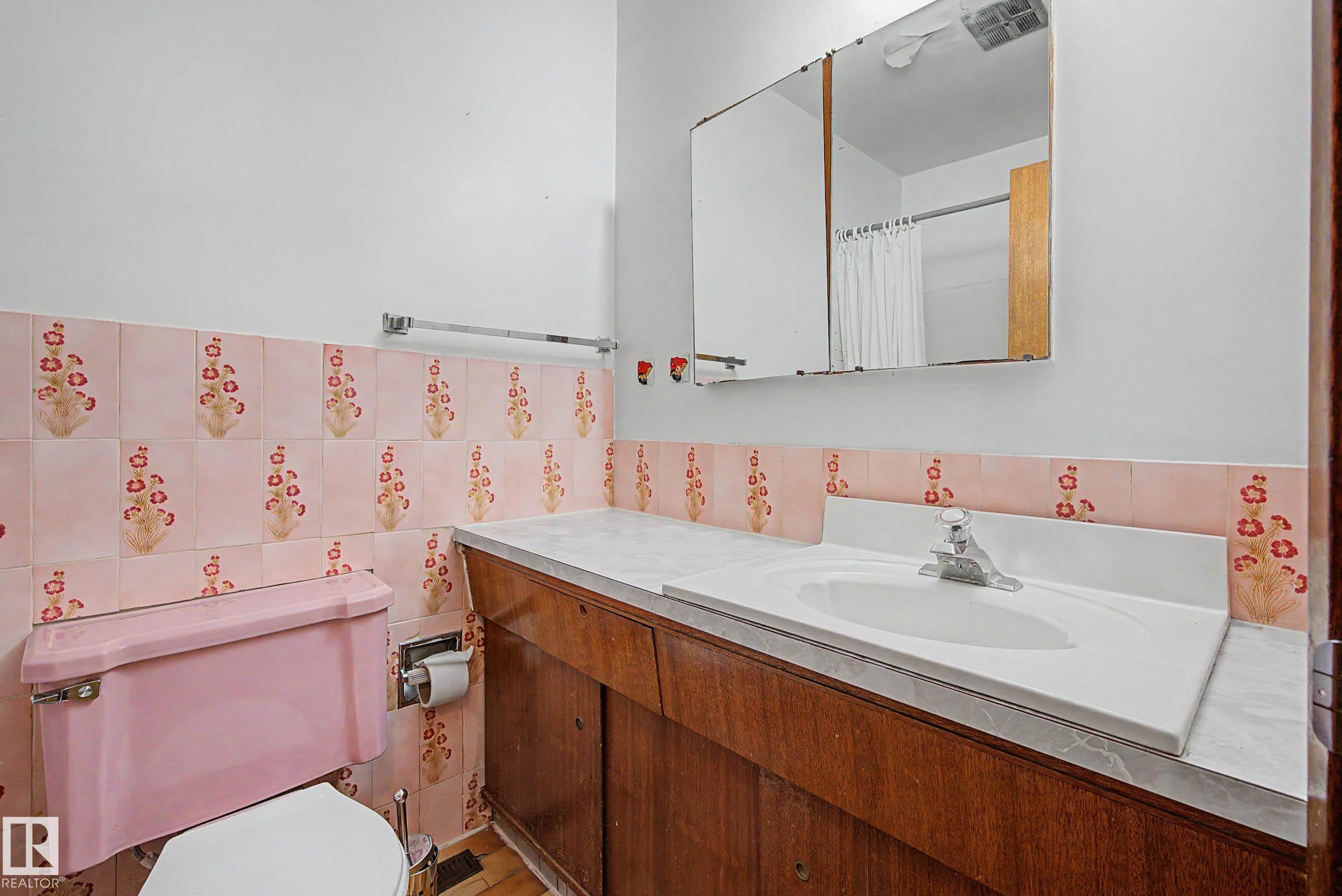 Photo 19 at 13041 82 Street NW, Balwin, Edmonton