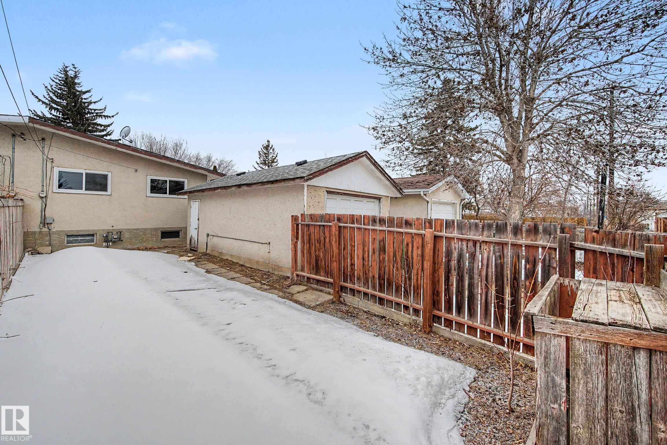 Photo 28 at 13041 82 Street NW, Balwin, Edmonton