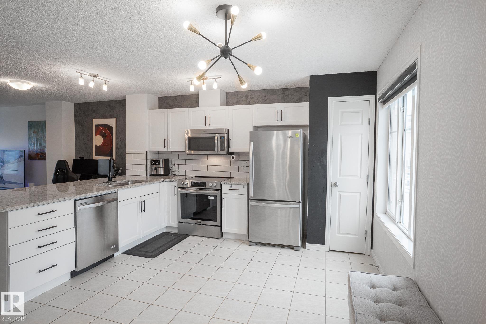 Photo 8 at 13 - 2905 141 Street SW, Chappelle Area, Edmonton