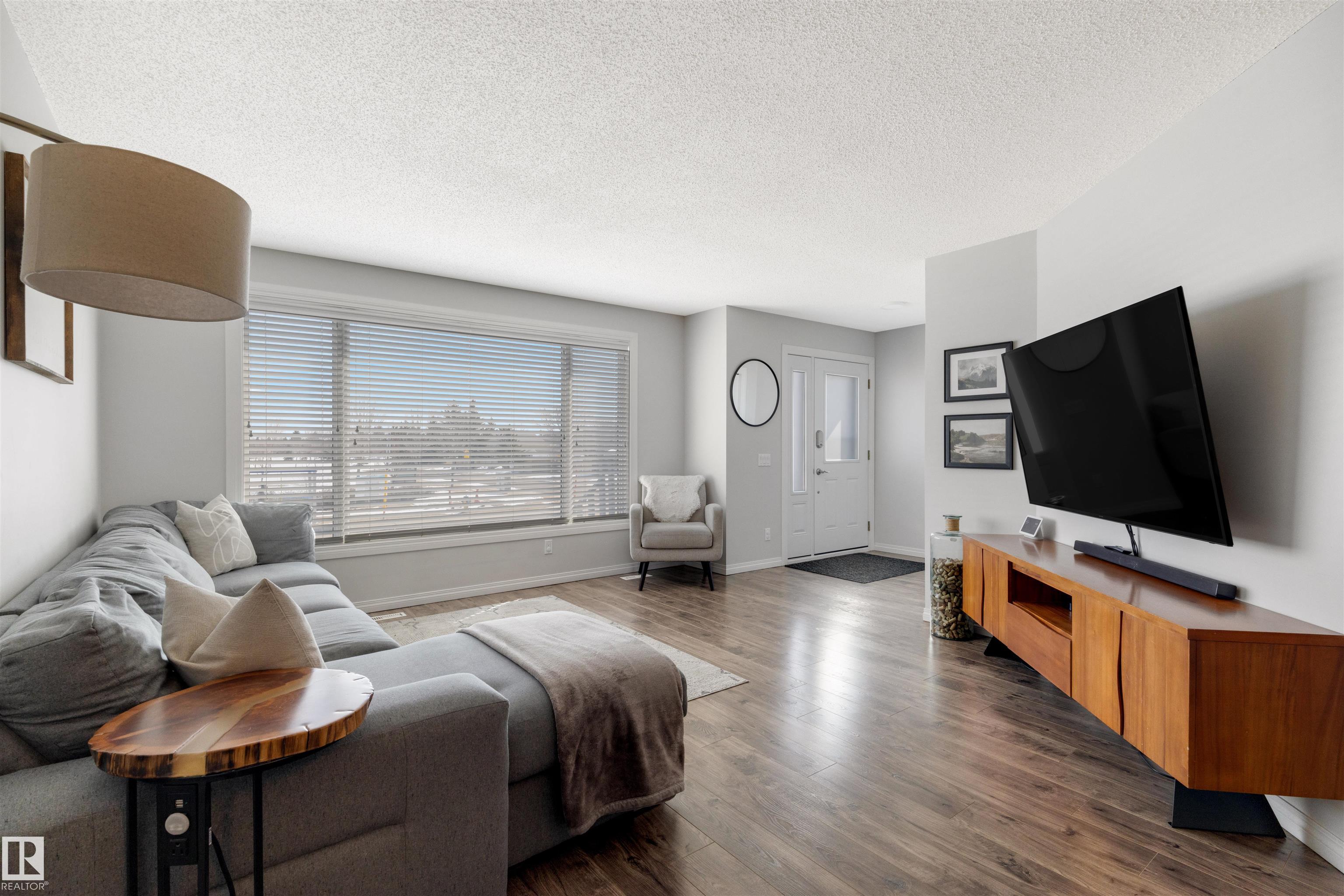 9612 189 Street NW, La Perle, Edmonton