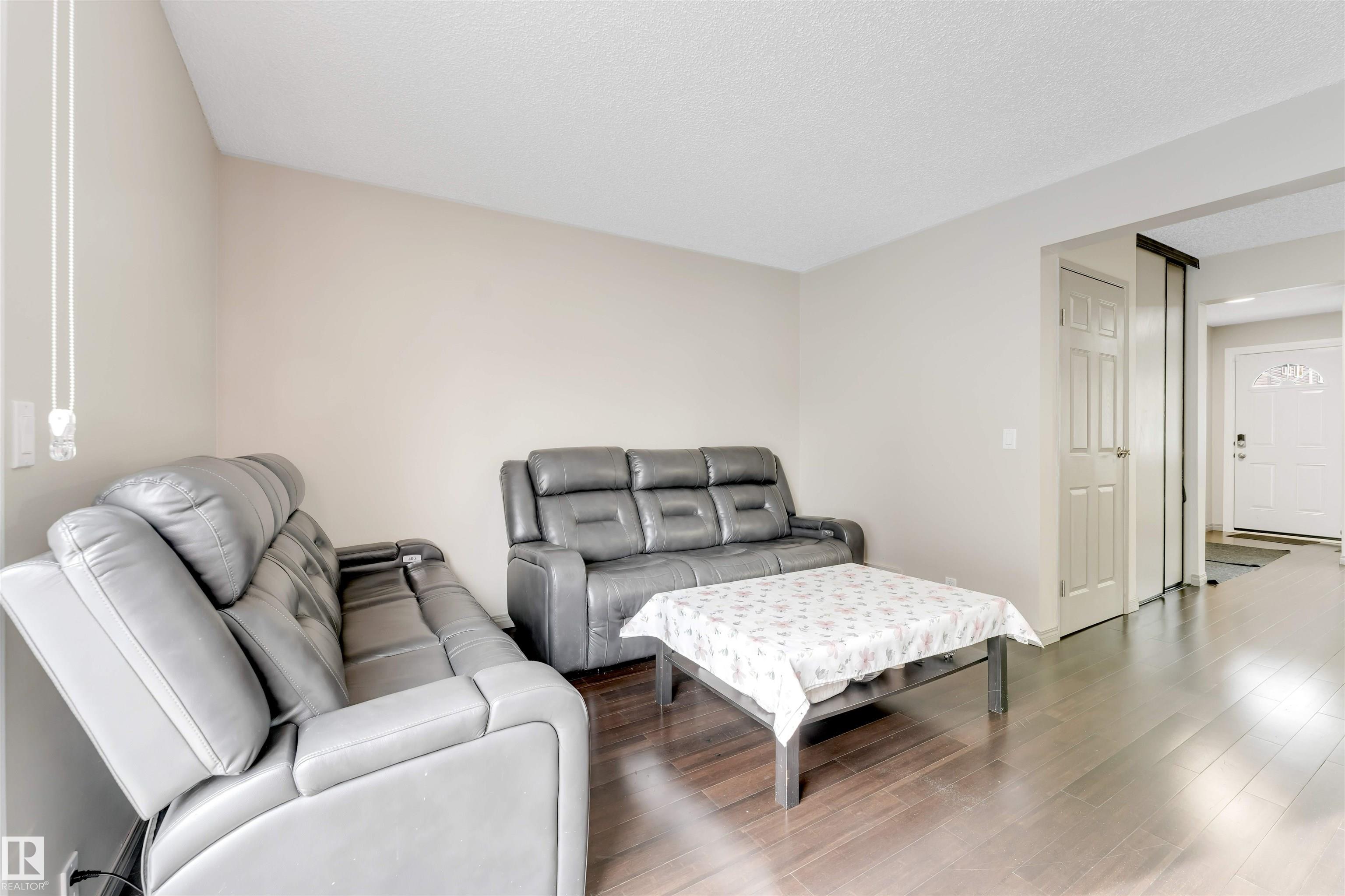 Photo 11 at 37 - 1411 Mill Woods Road E NW, Crawford Plains, Edmonton