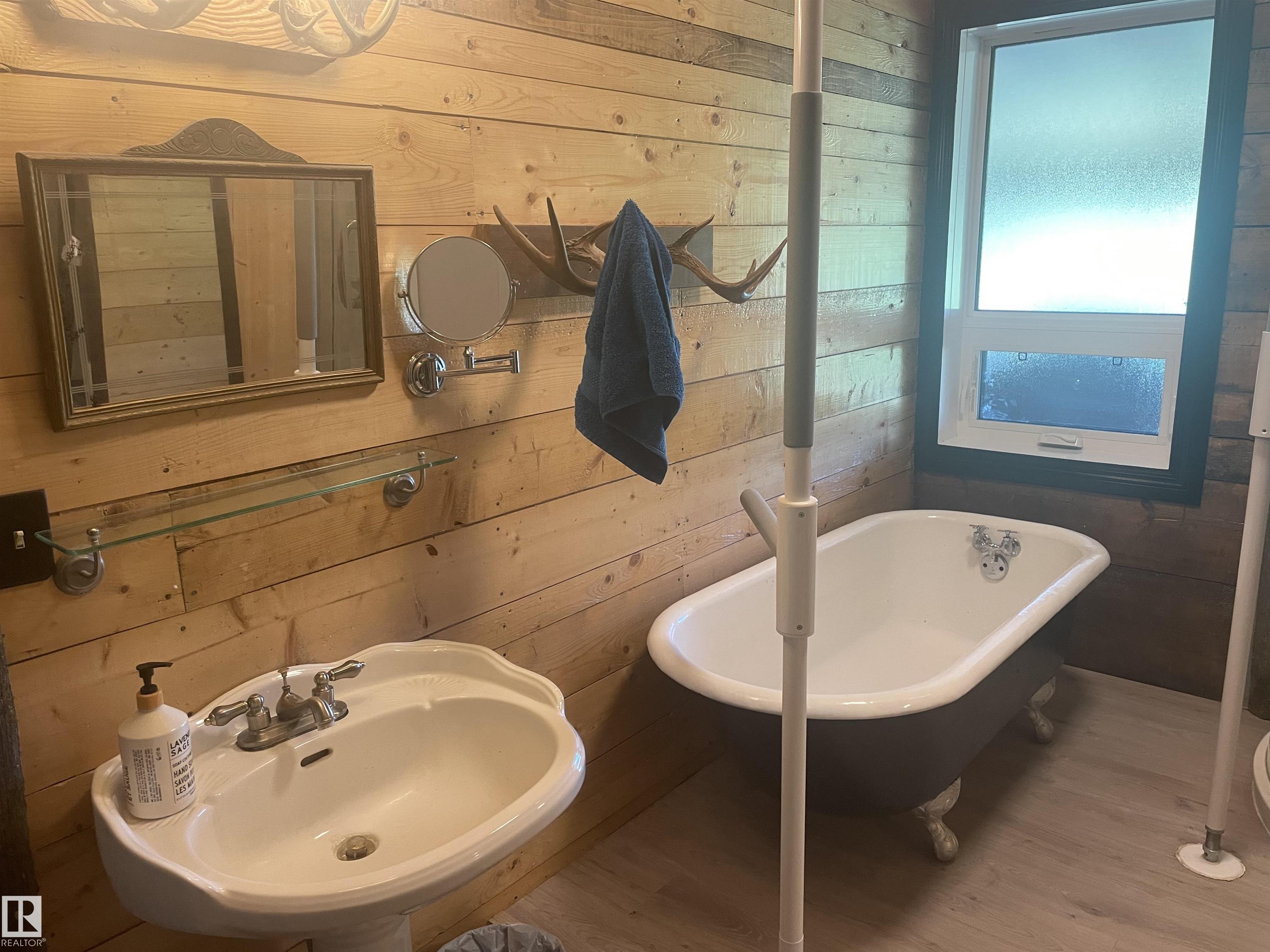 Photo 24 at 53320 Rge Road 55, None, Rural Parkland County