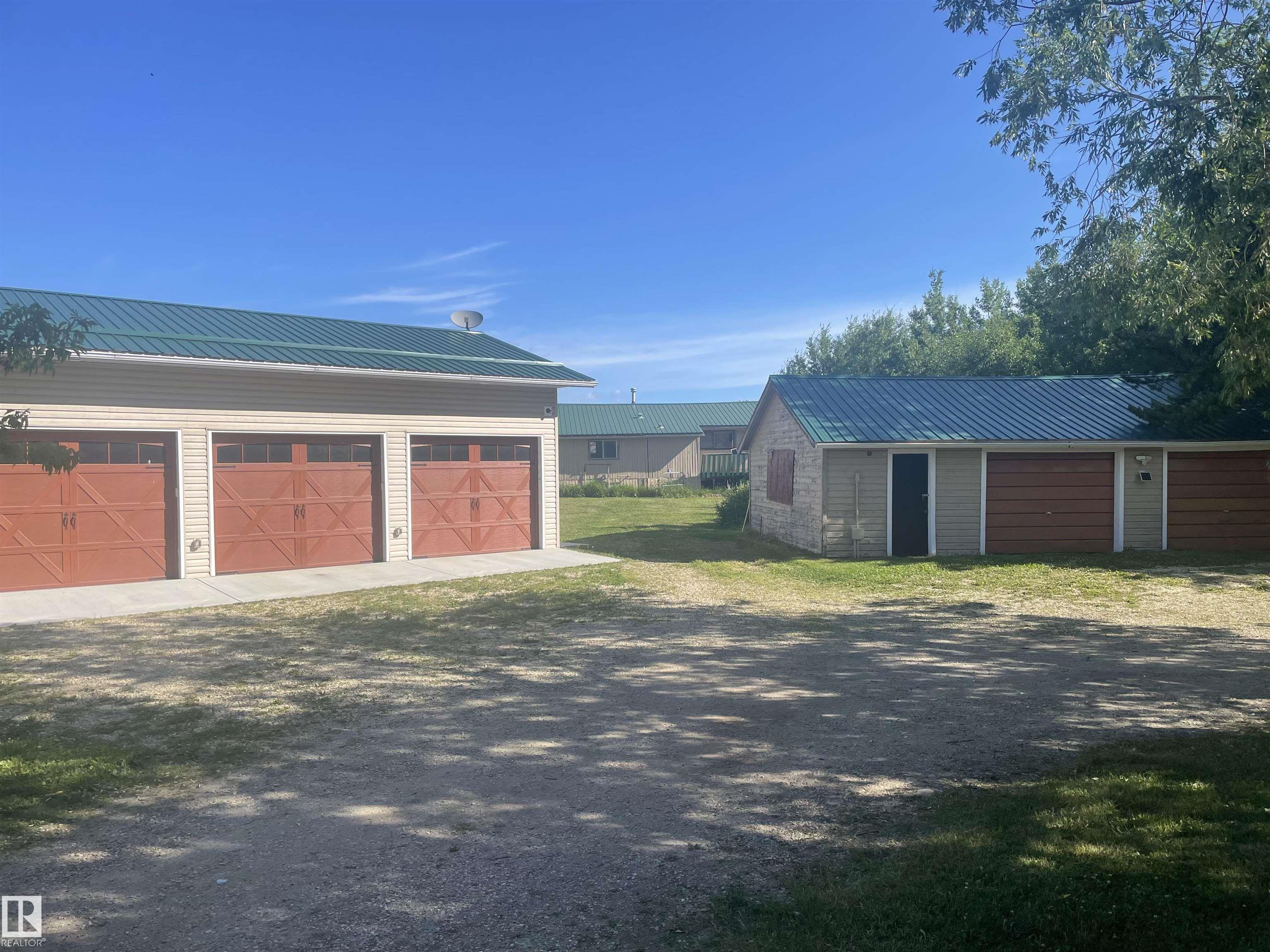 Photo 37 at 53320 Rge Road 55, None, Rural Parkland County