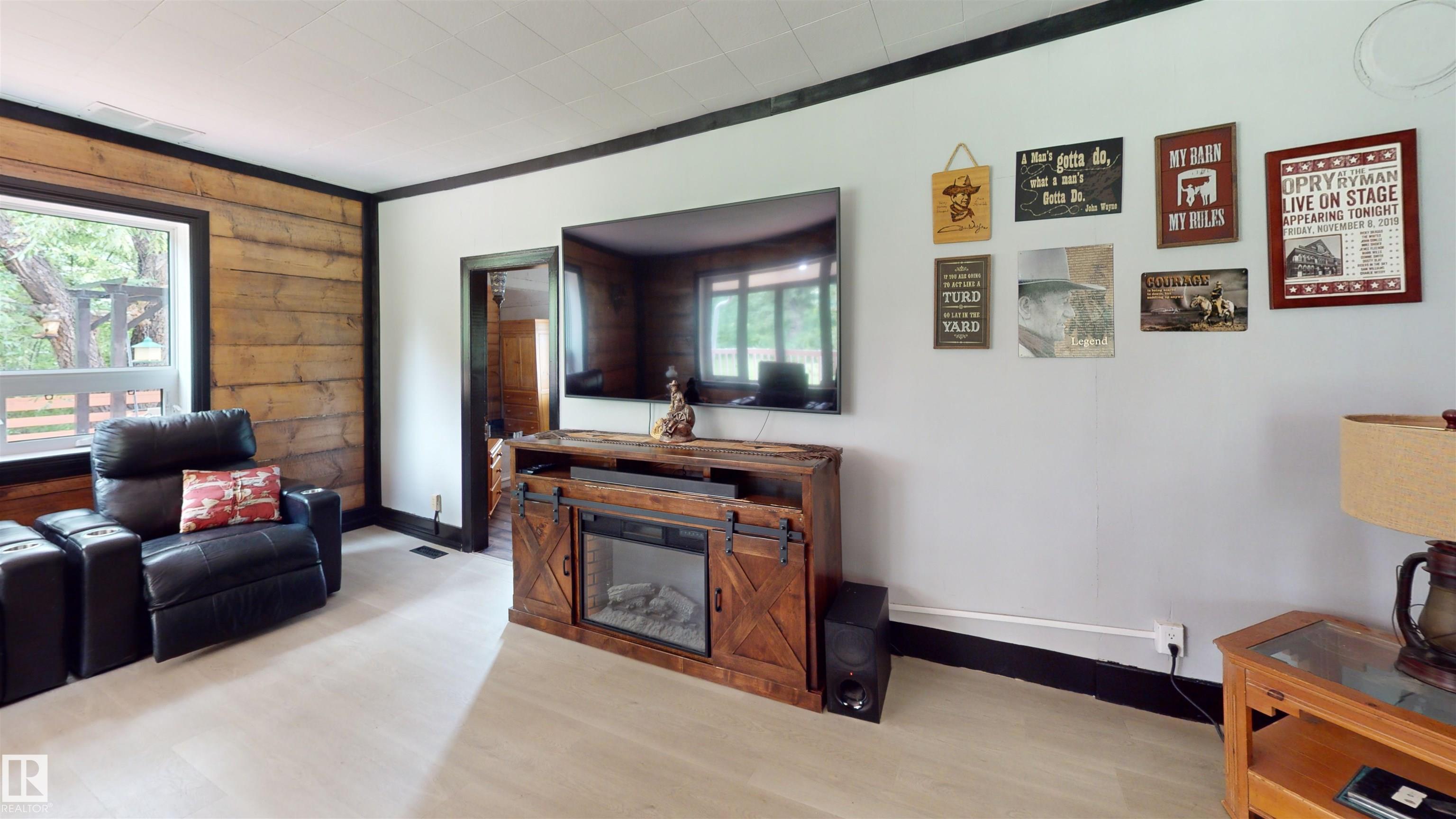 Photo 9 at 53320 Rge Road 55, None, Rural Parkland County