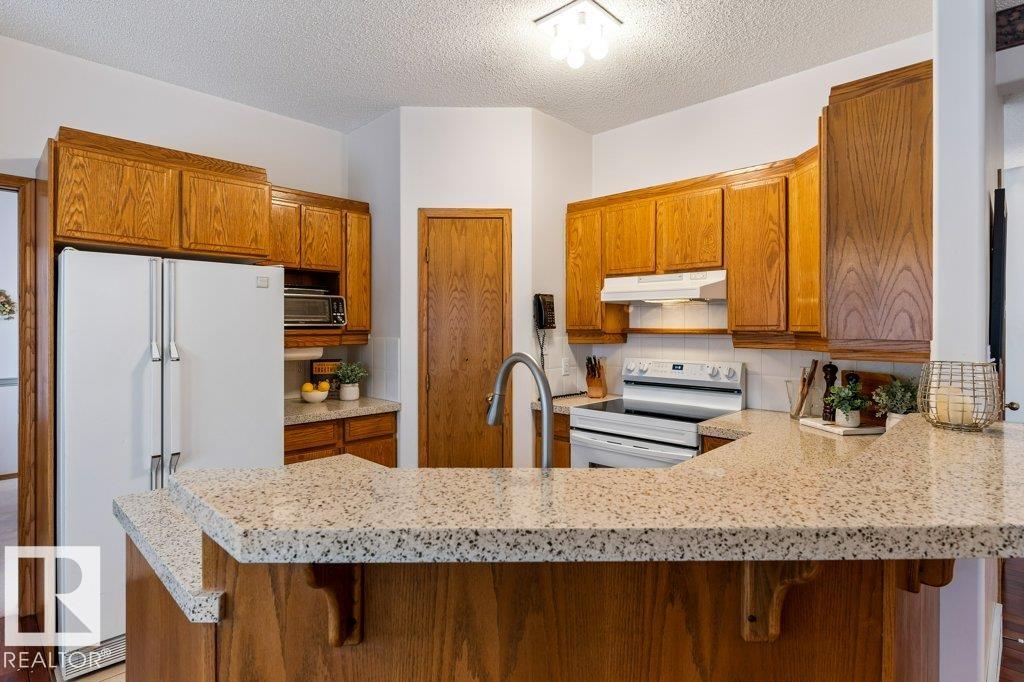 Photo 12 at 4344 28a Street NW, Larkspur, Edmonton