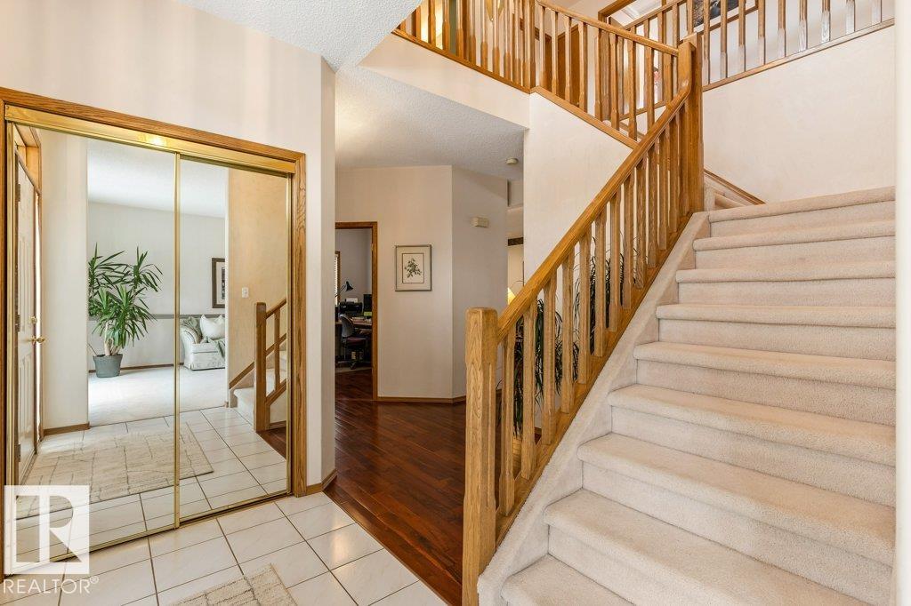 4344 28a Street NW, Larkspur, Edmonton