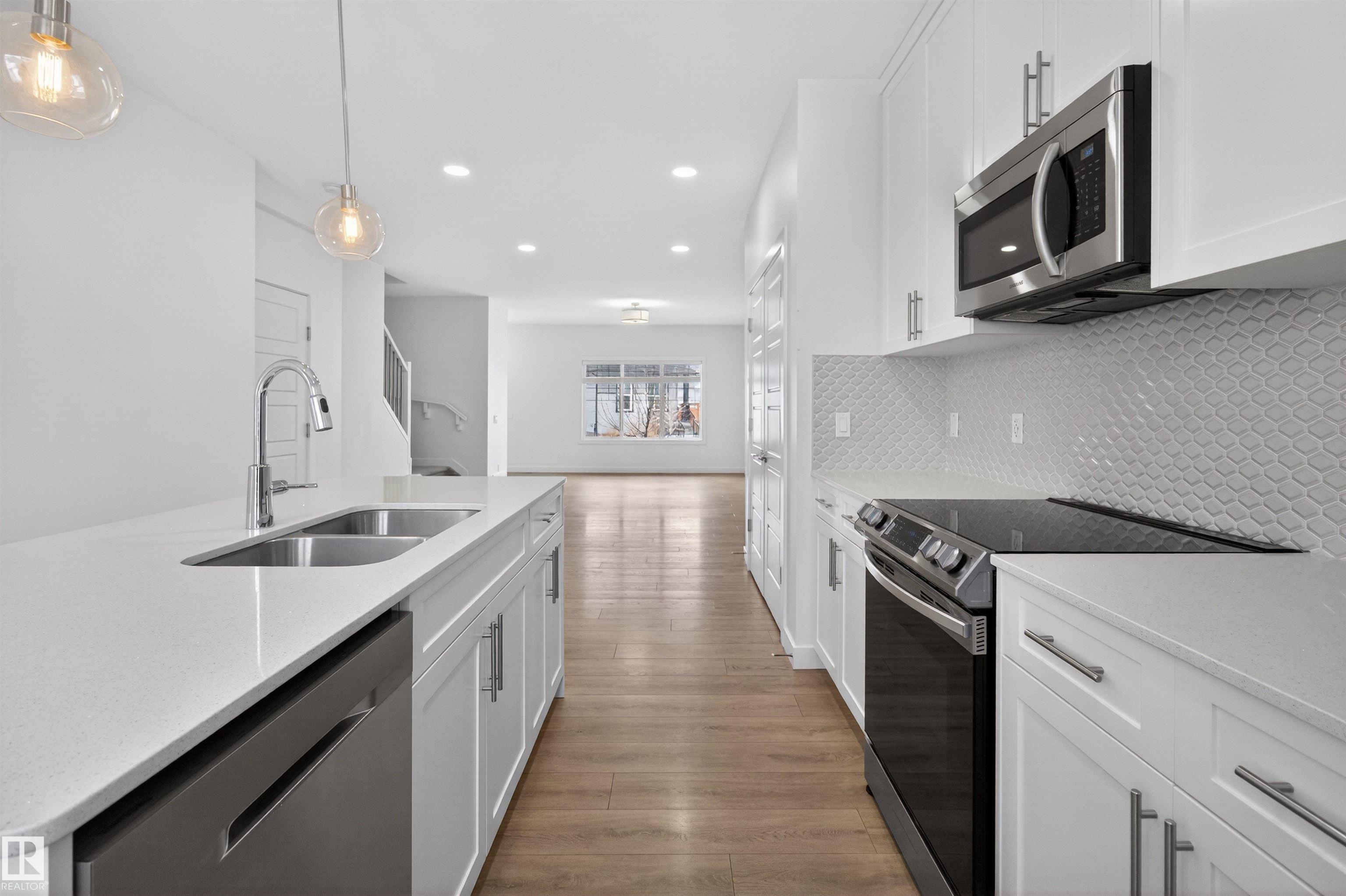 Photo 11 at 2949 Coughlan Green green SW, Chappelle Area, Edmonton