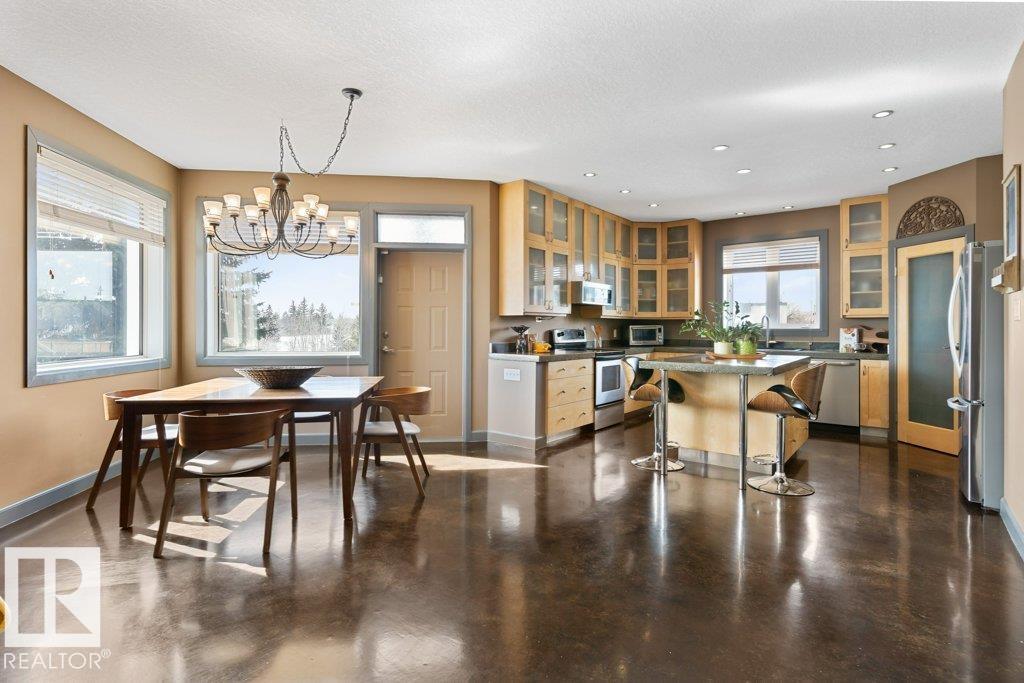 Photo 11 at 3335 32 Avenue NW, Silver Berry, Edmonton