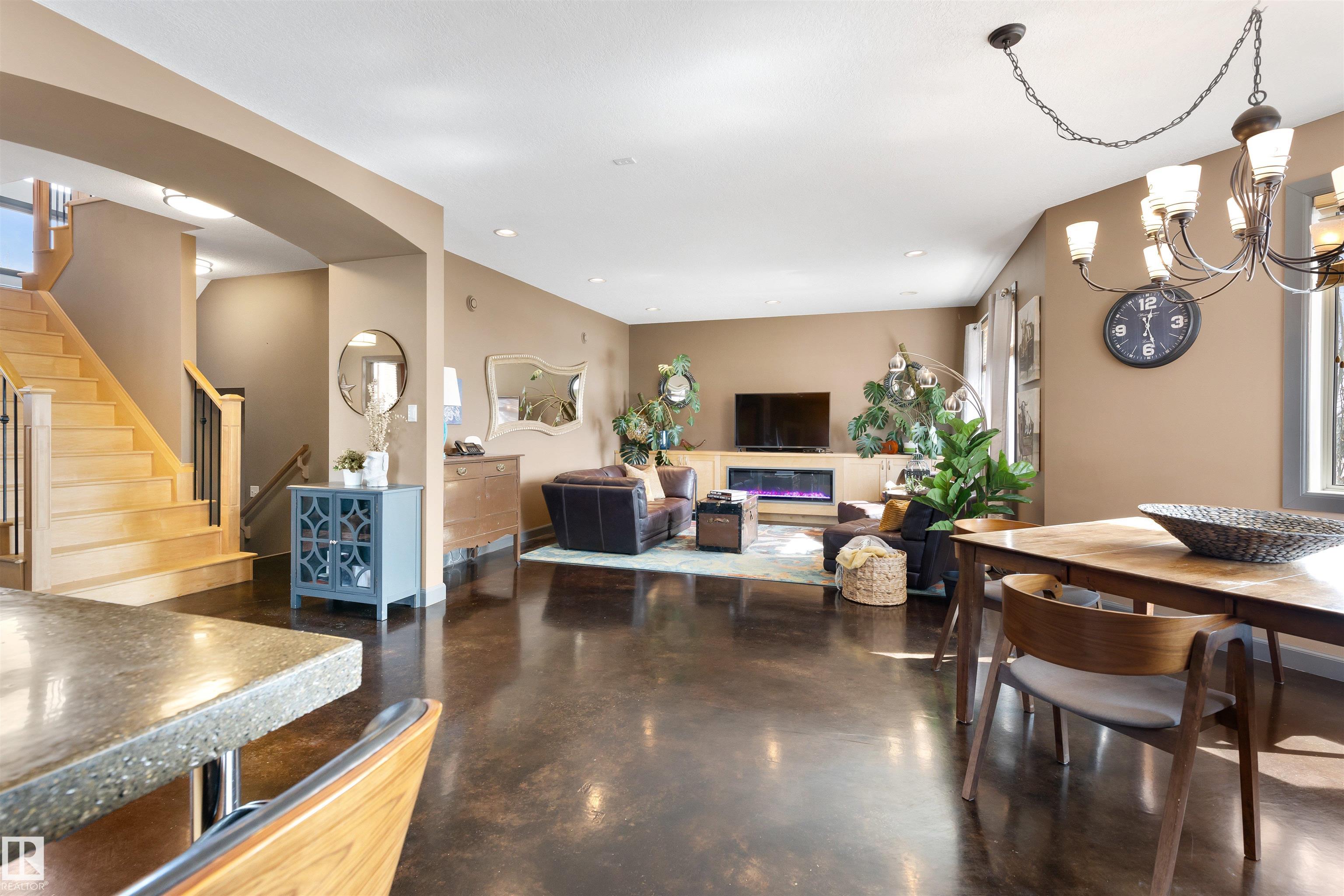 Photo 19 at 3335 32 Avenue NW, Silver Berry, Edmonton