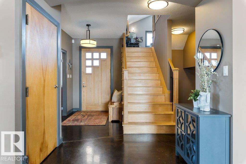 Photo 8 at 3335 32 Avenue NW, Silver Berry, Edmonton