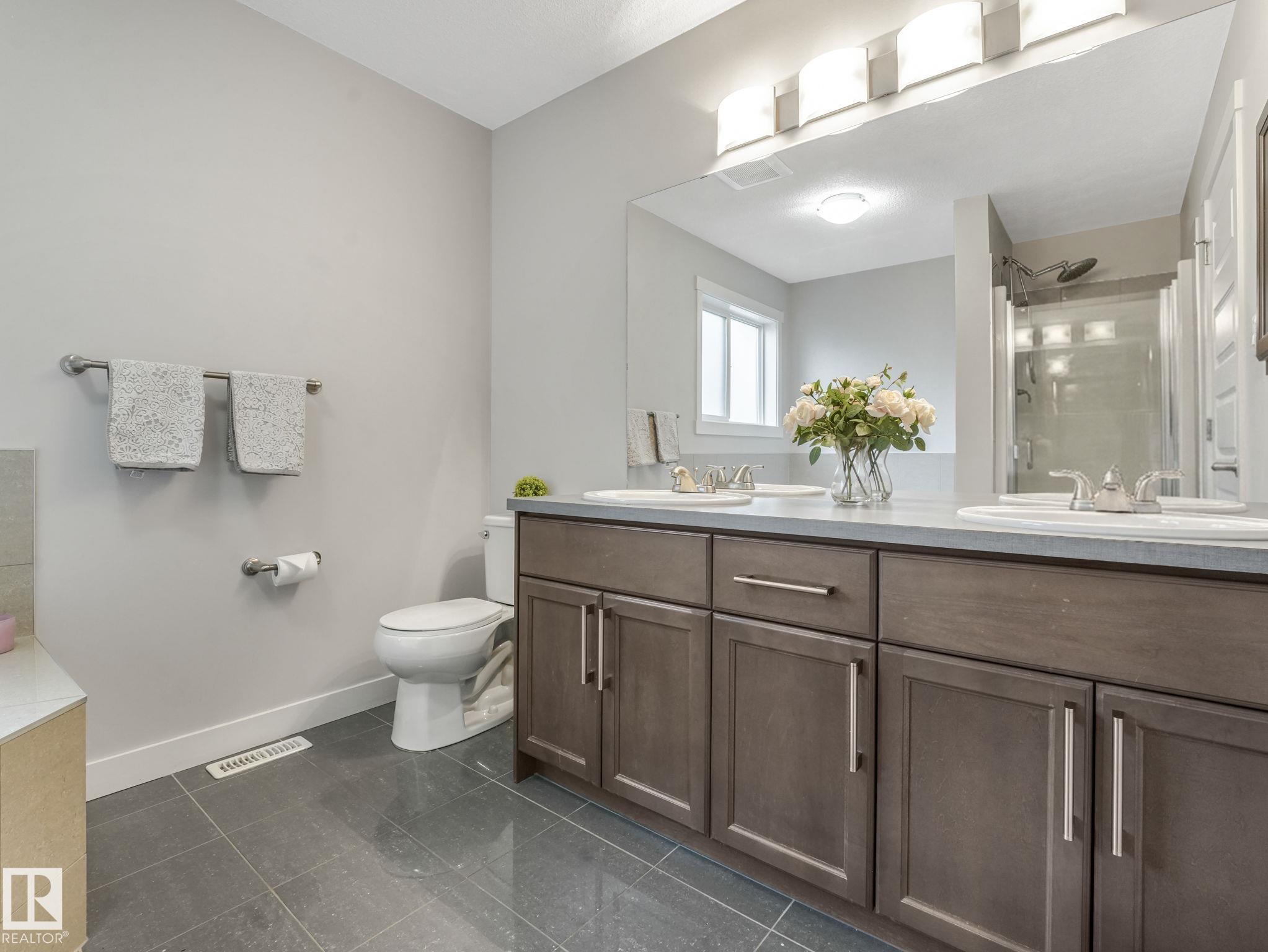 Photo 24 at 8318 79 Avenue NW, King Edward Park, Edmonton