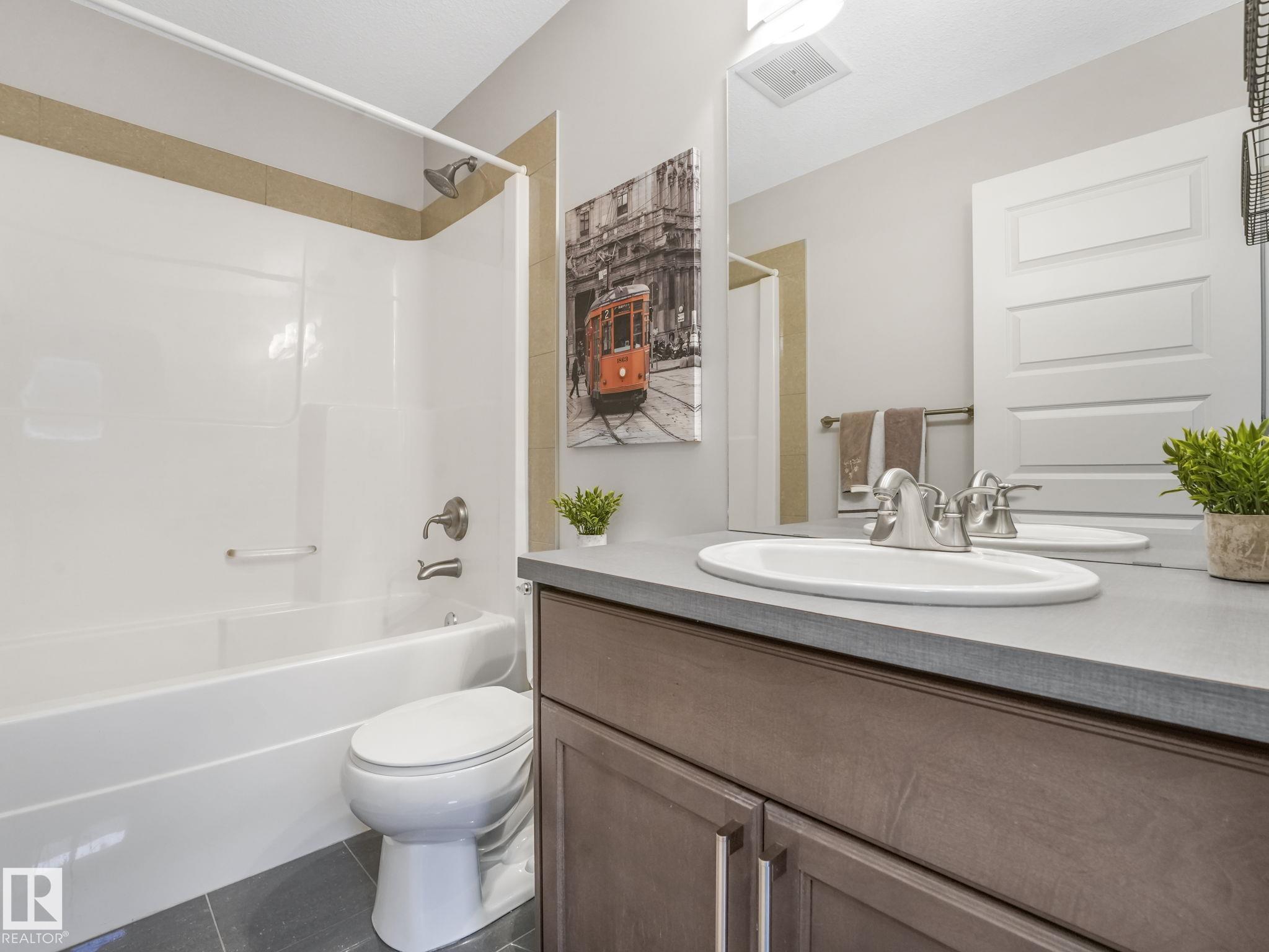 Photo 27 at 8318 79 Avenue NW, King Edward Park, Edmonton