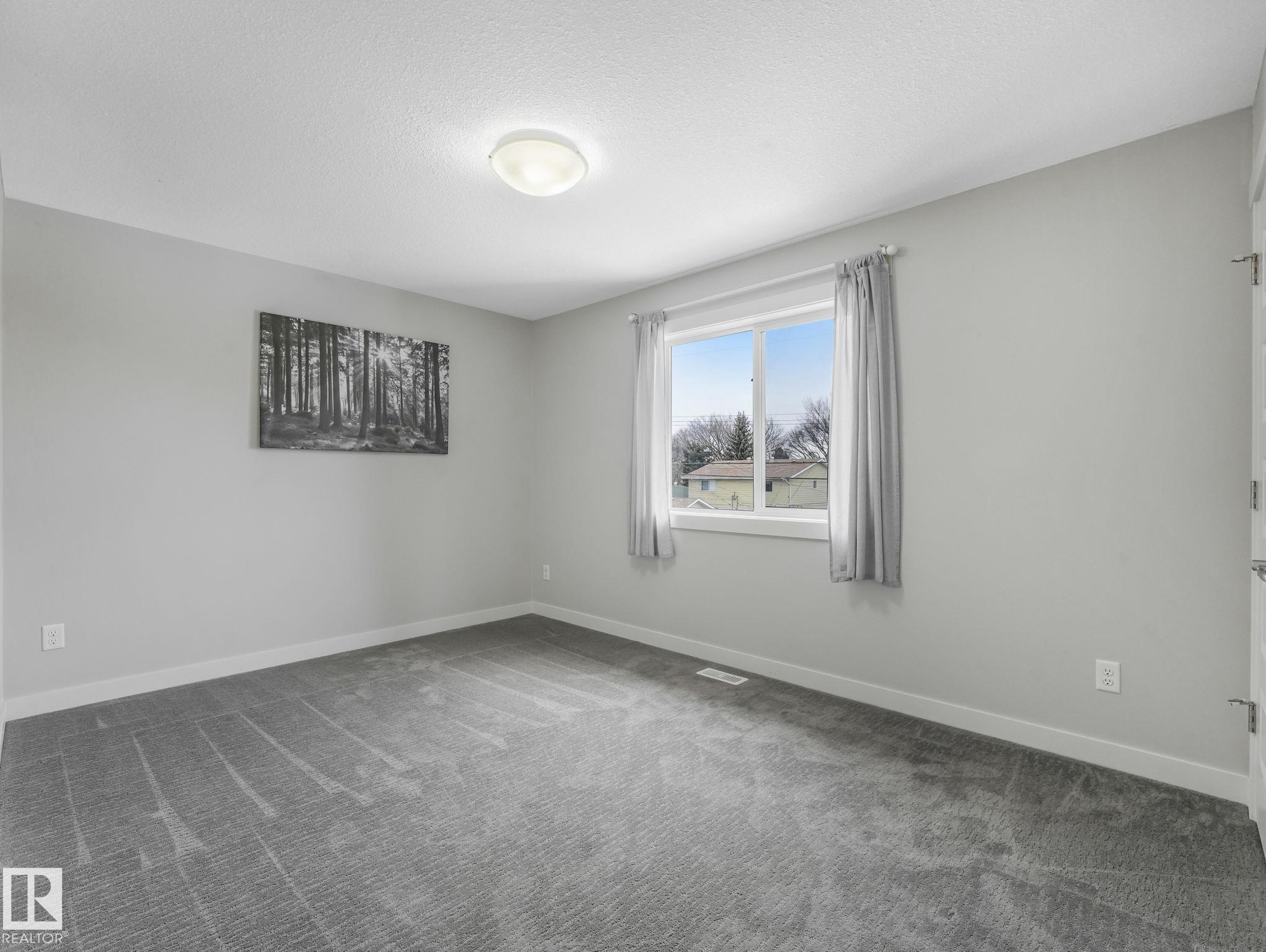 Photo 28 at 8318 79 Avenue NW, King Edward Park, Edmonton