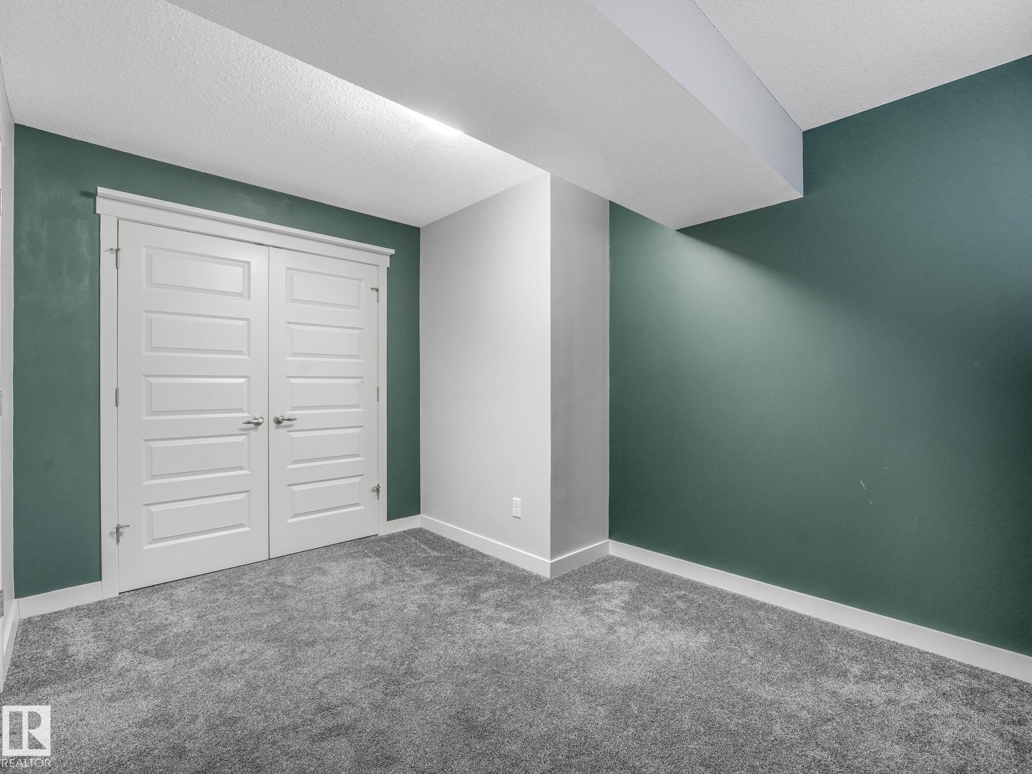 Photo 35 at 8318 79 Avenue NW, King Edward Park, Edmonton