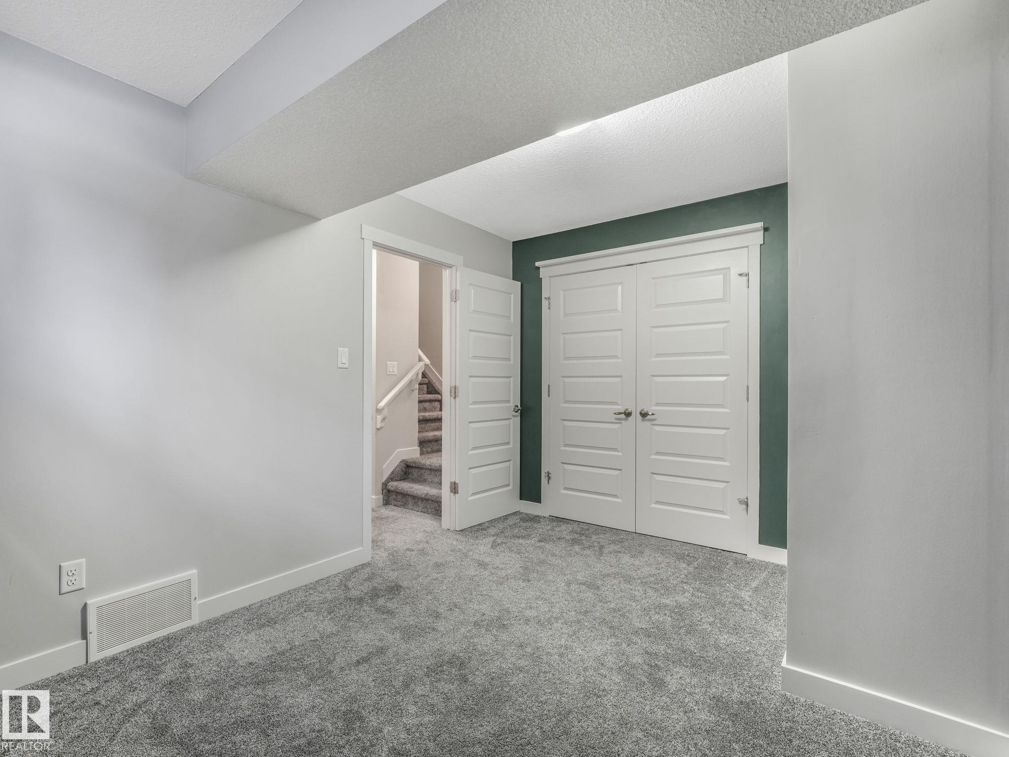 Photo 36 at 8318 79 Avenue NW, King Edward Park, Edmonton