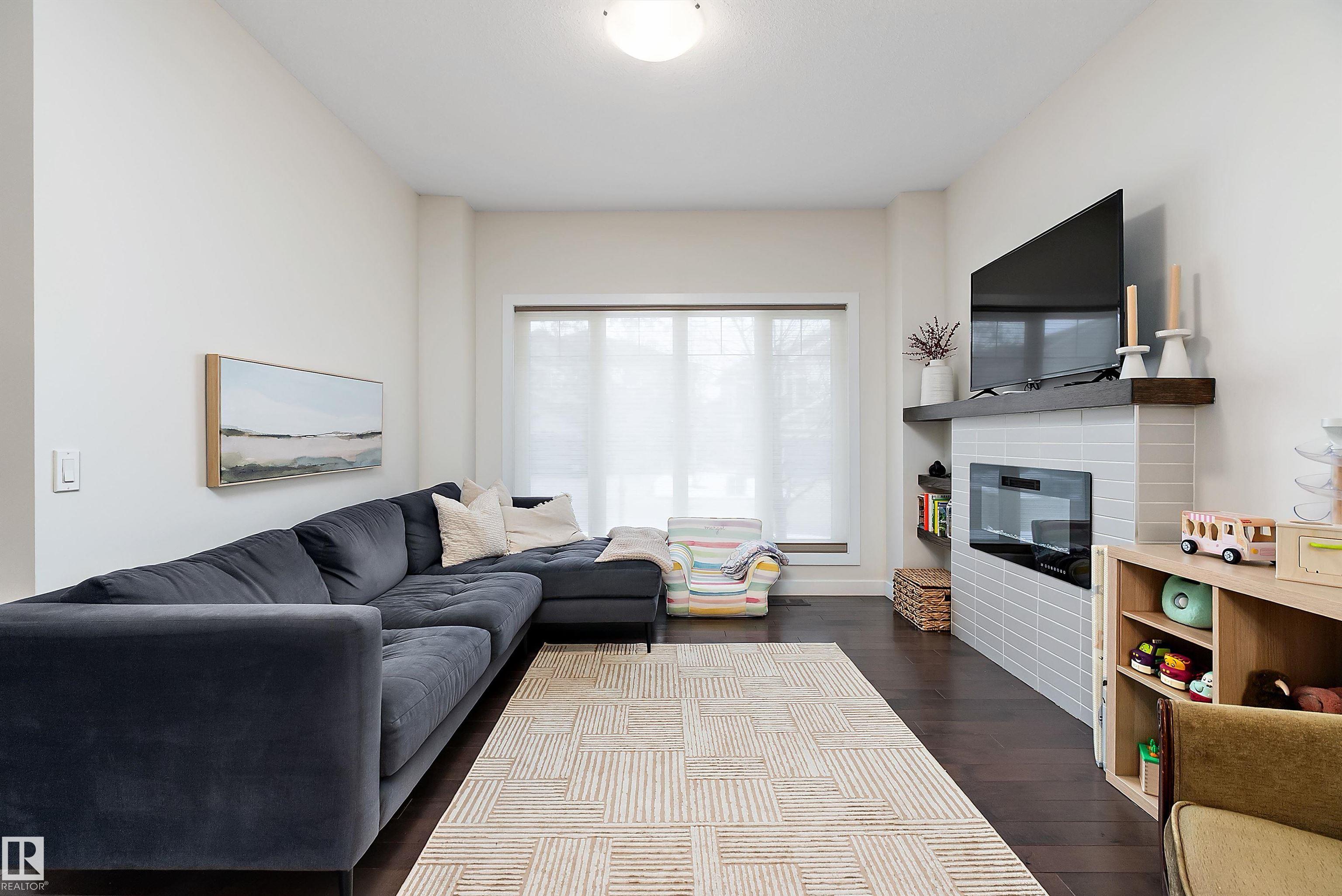 Photo 14 at 8112 223 Street NW, Rosenthal, Edmonton