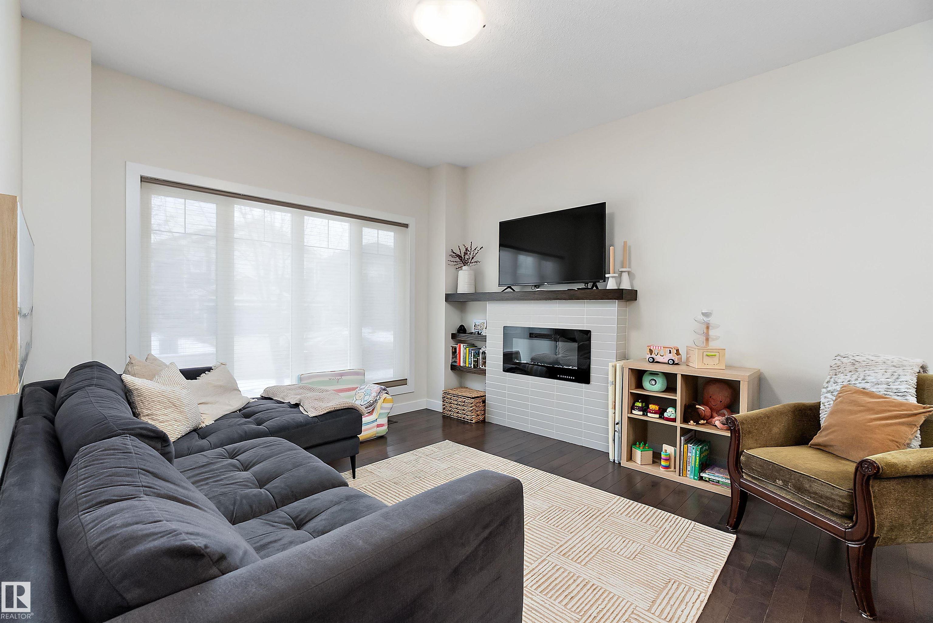 Photo 16 at 8112 223 Street NW, Rosenthal, Edmonton