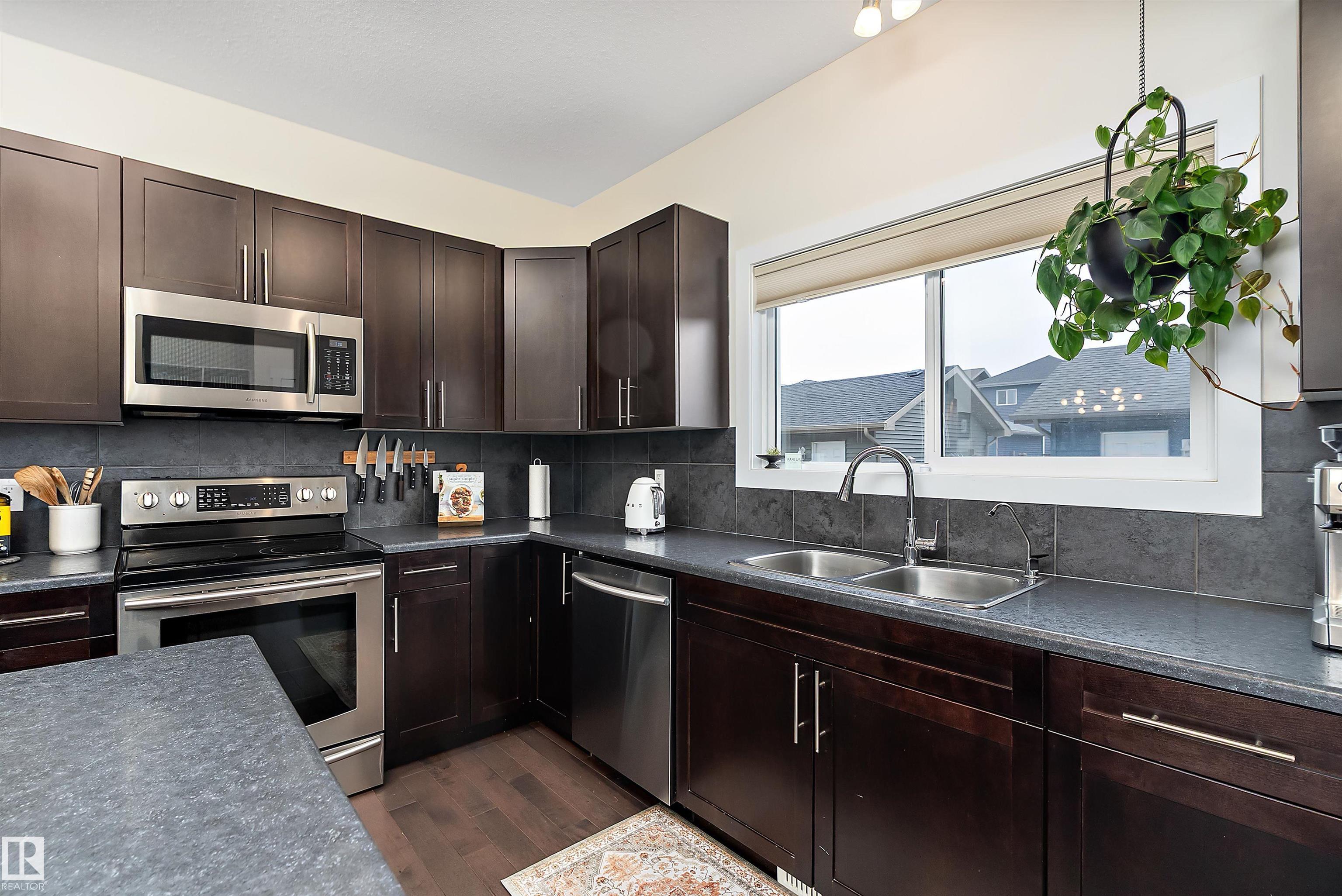 Photo 8 at 8112 223 Street NW, Rosenthal, Edmonton